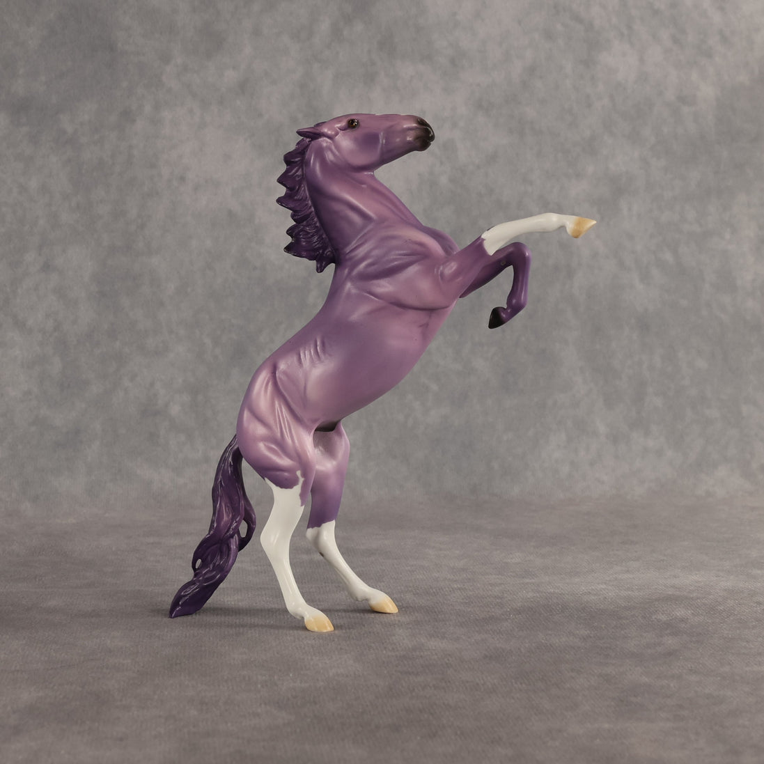 Periwinkle Run  OOAK Pebble Mustang by Dawn Quick SHCF26