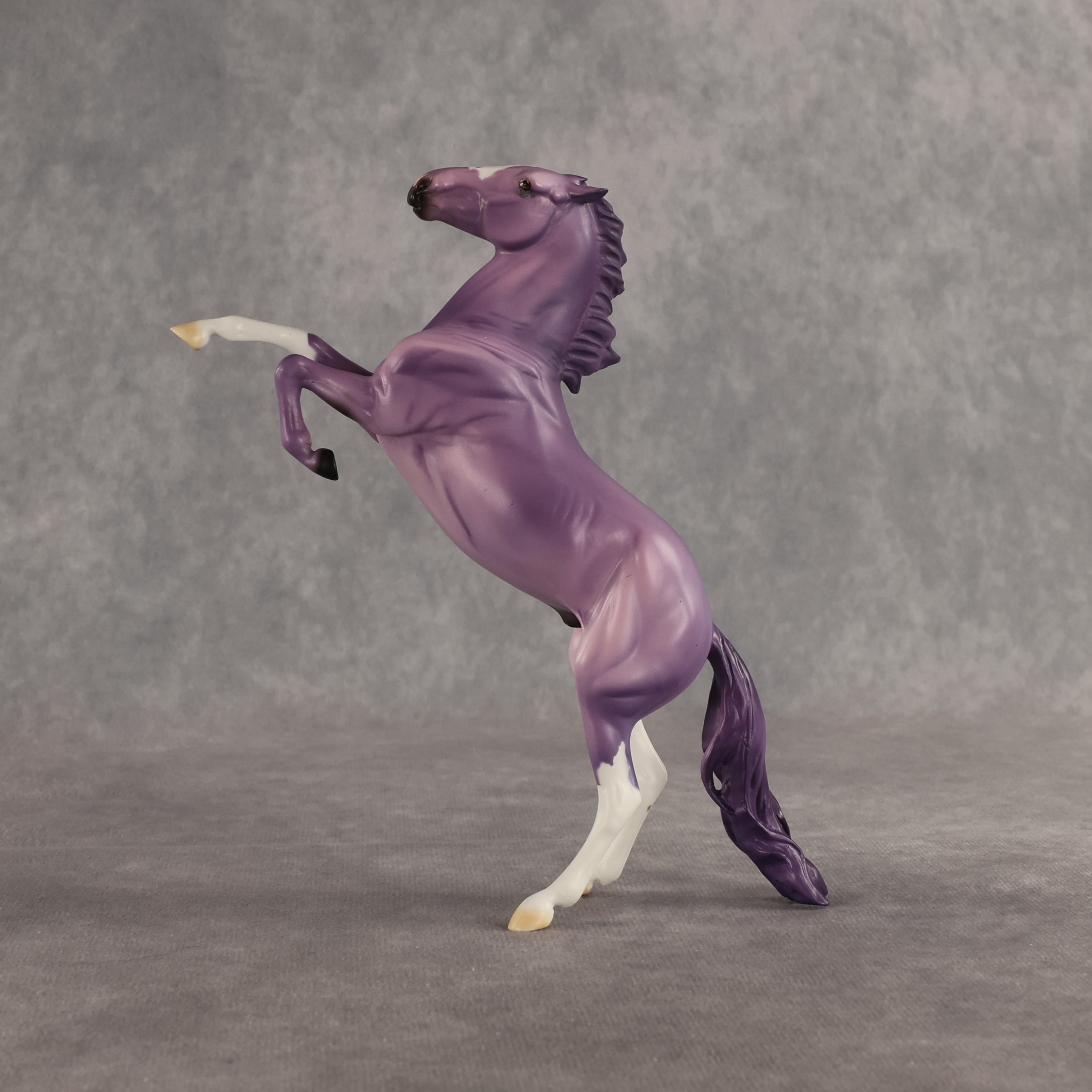 Periwinkle Run  OOAK Pebble Mustang by Dawn Quick SHCF26