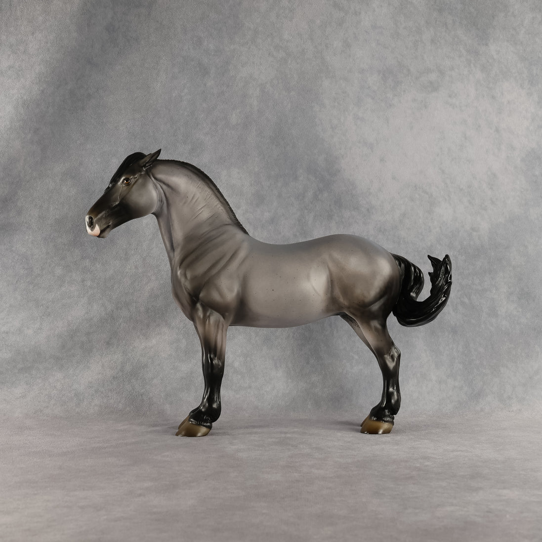 Pit LE-8 FCM Standing Drafter by Ellen Robbins & Melanie Miller YP26