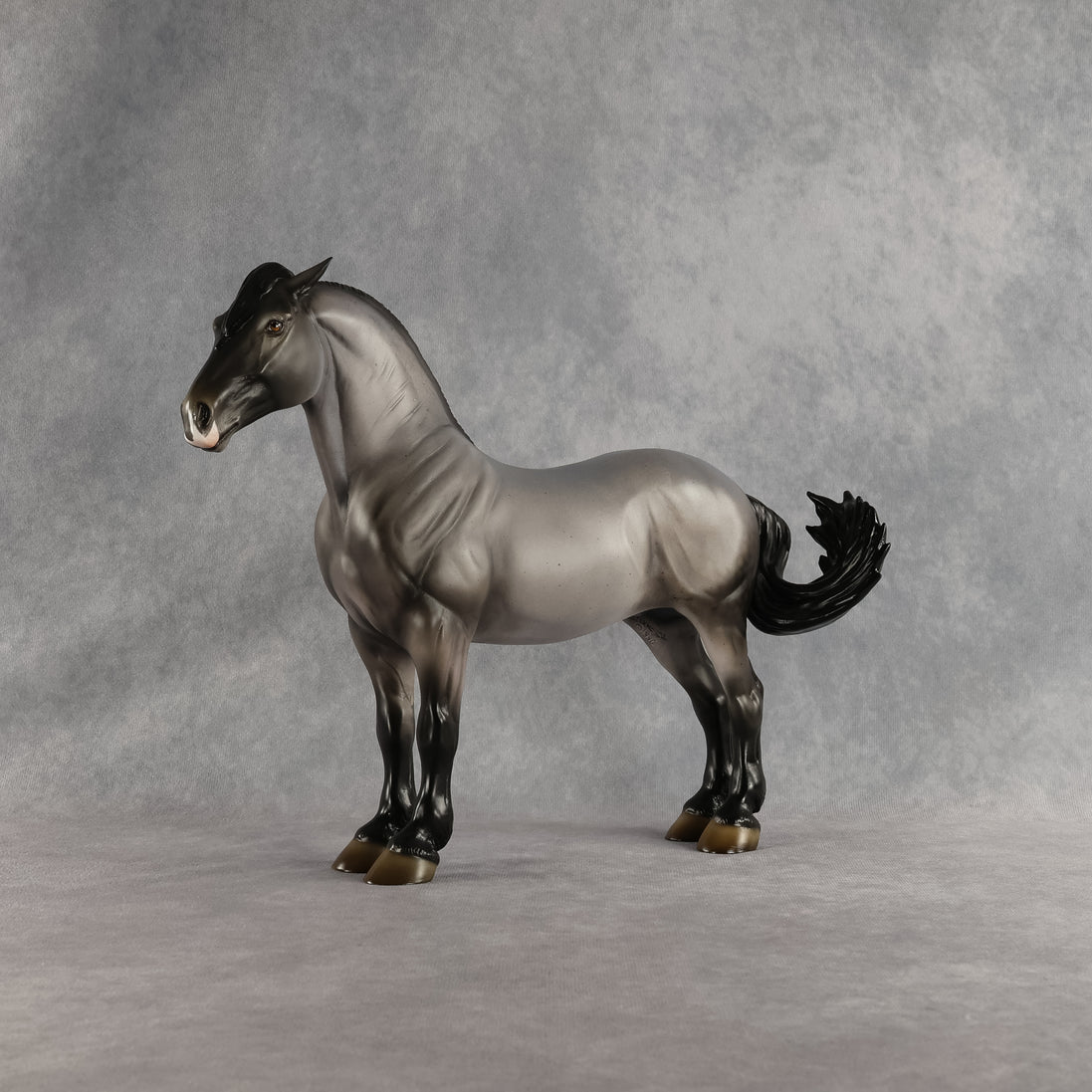 Pit LE-8 FCM Standing Drafter by Ellen Robbins & Melanie Miller YP26