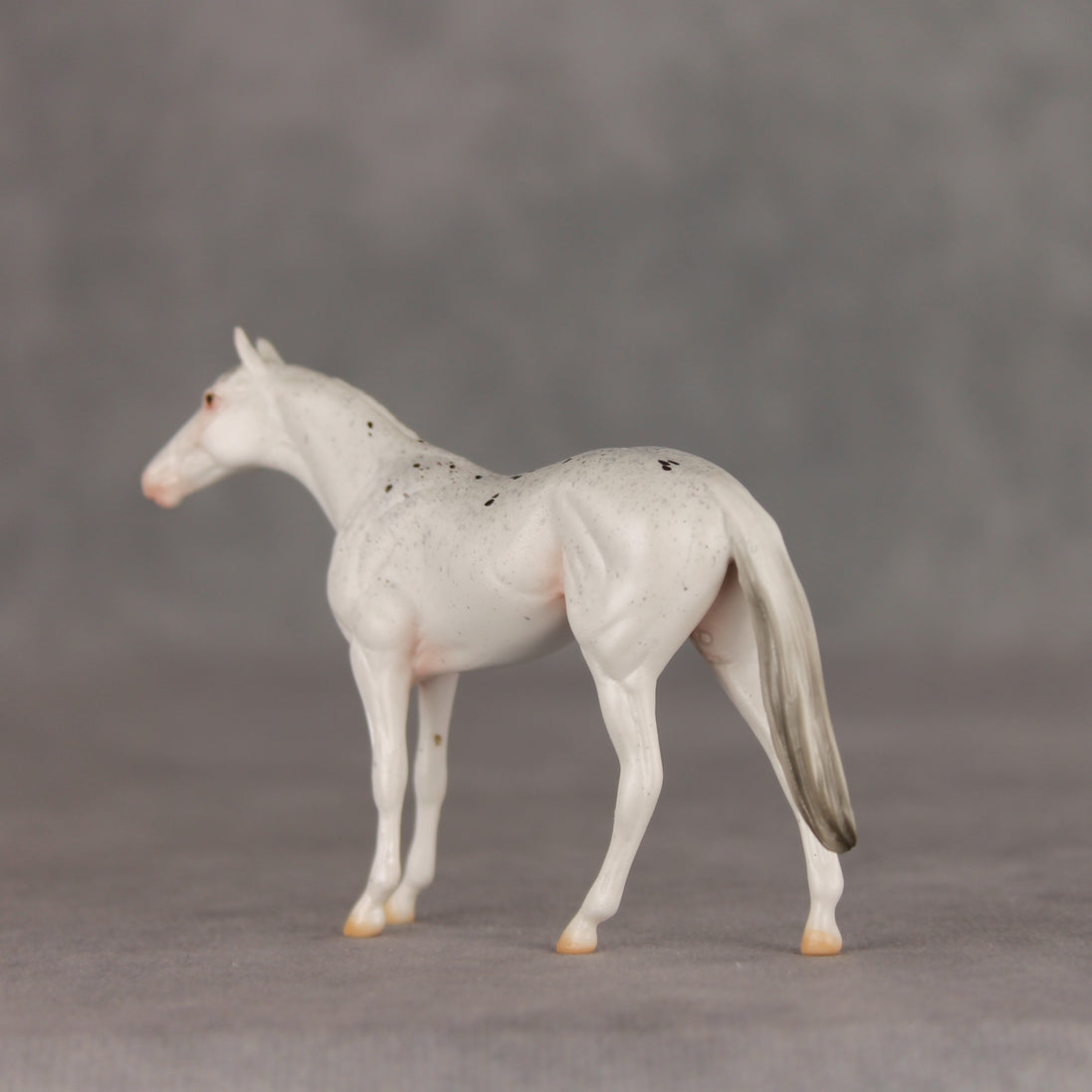 Pocket Lint OOAK Chip Thoroughbred  by Ellen Robbins VV26