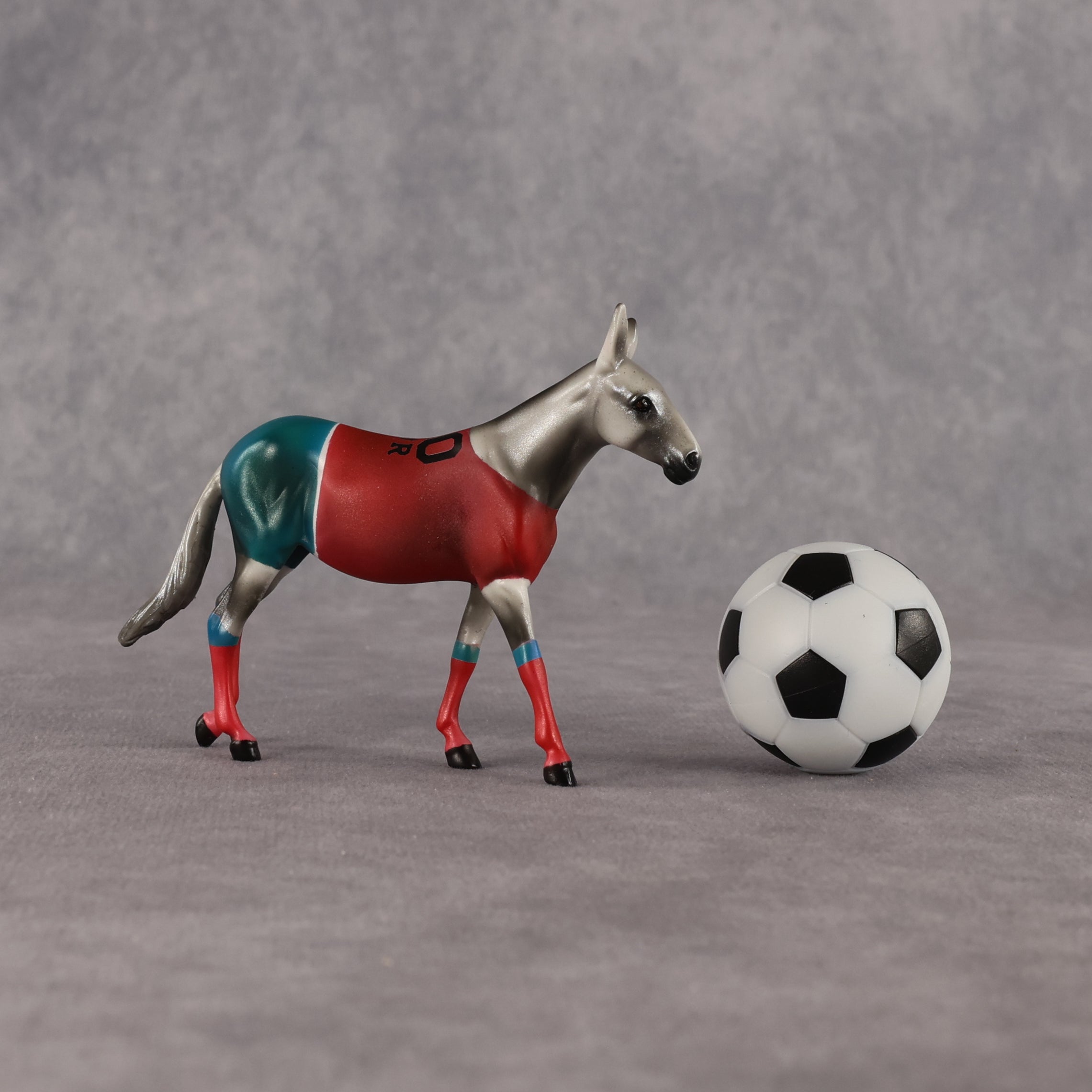 Portugal OOAK Chip Mule by Enrique Duarte SCD26
