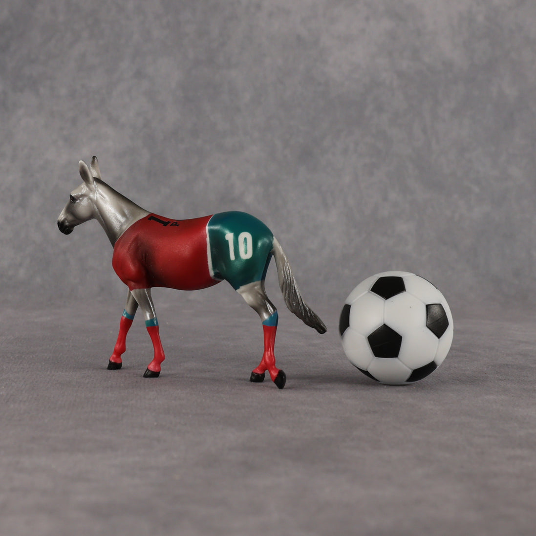 Portugal OOAK Chip Mule by Enrique Duarte SCD26