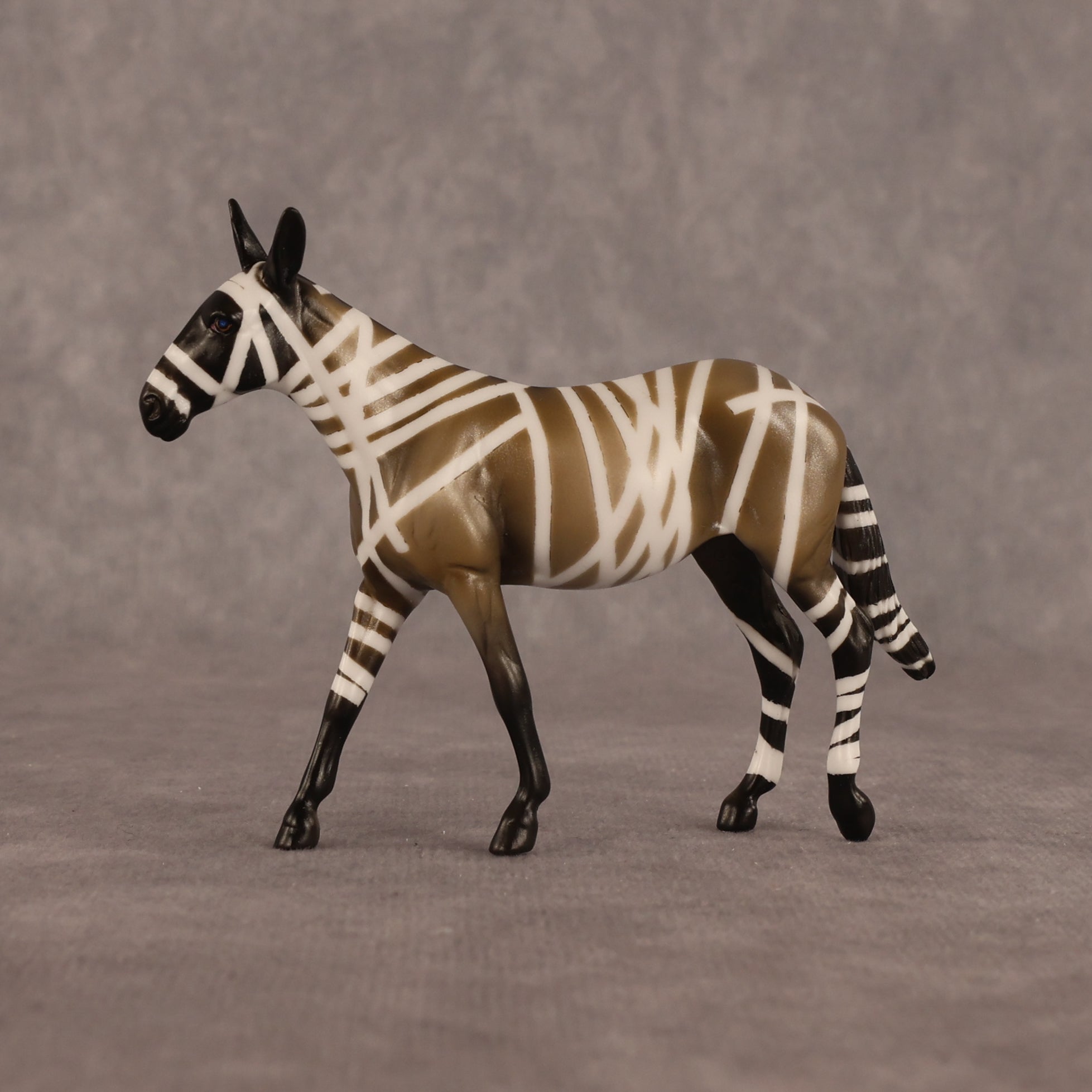 Qebui OOAK Chip Mule by Enrique Duarte WC26