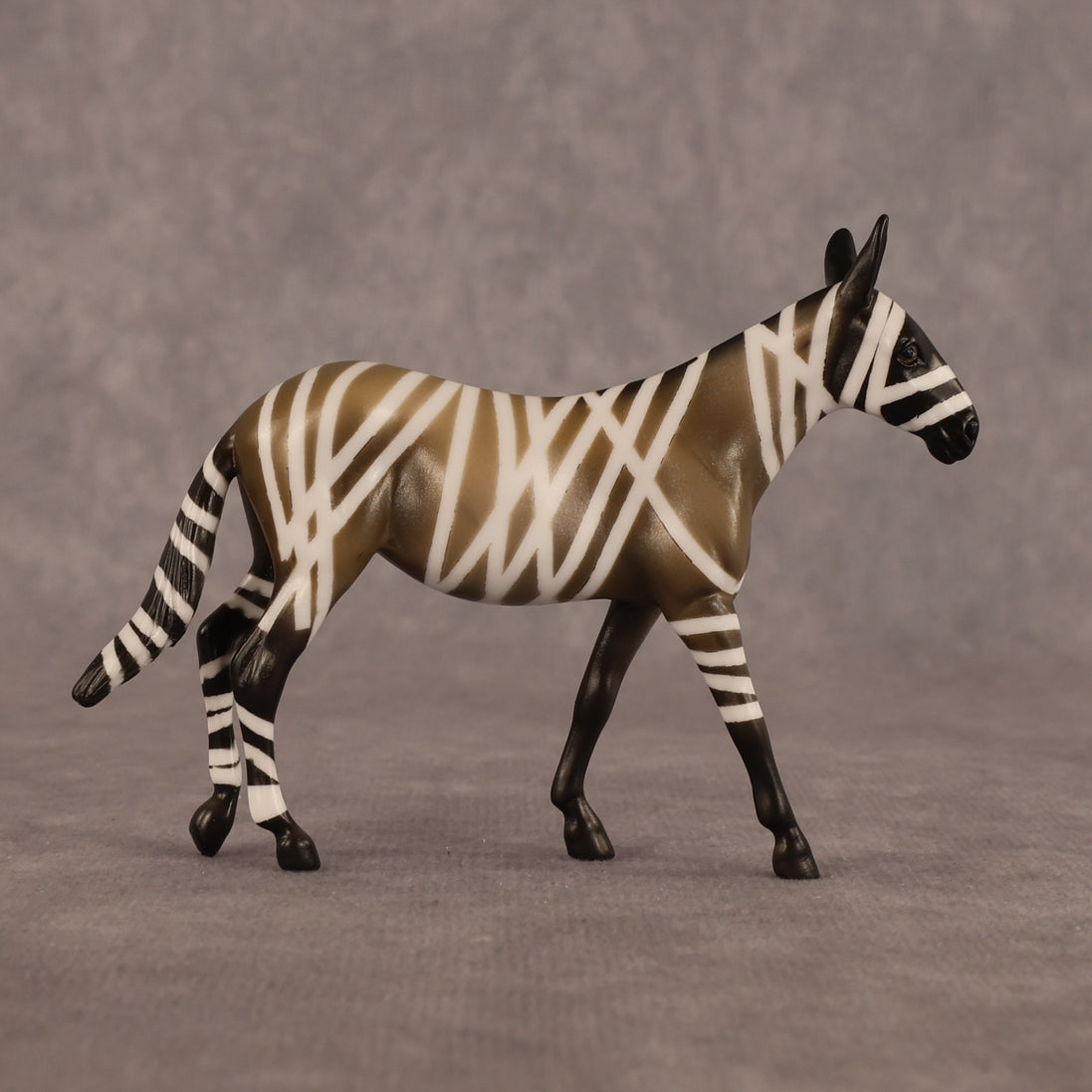 Qebui OOAK Chip Mule by Enrique Duarte WC26