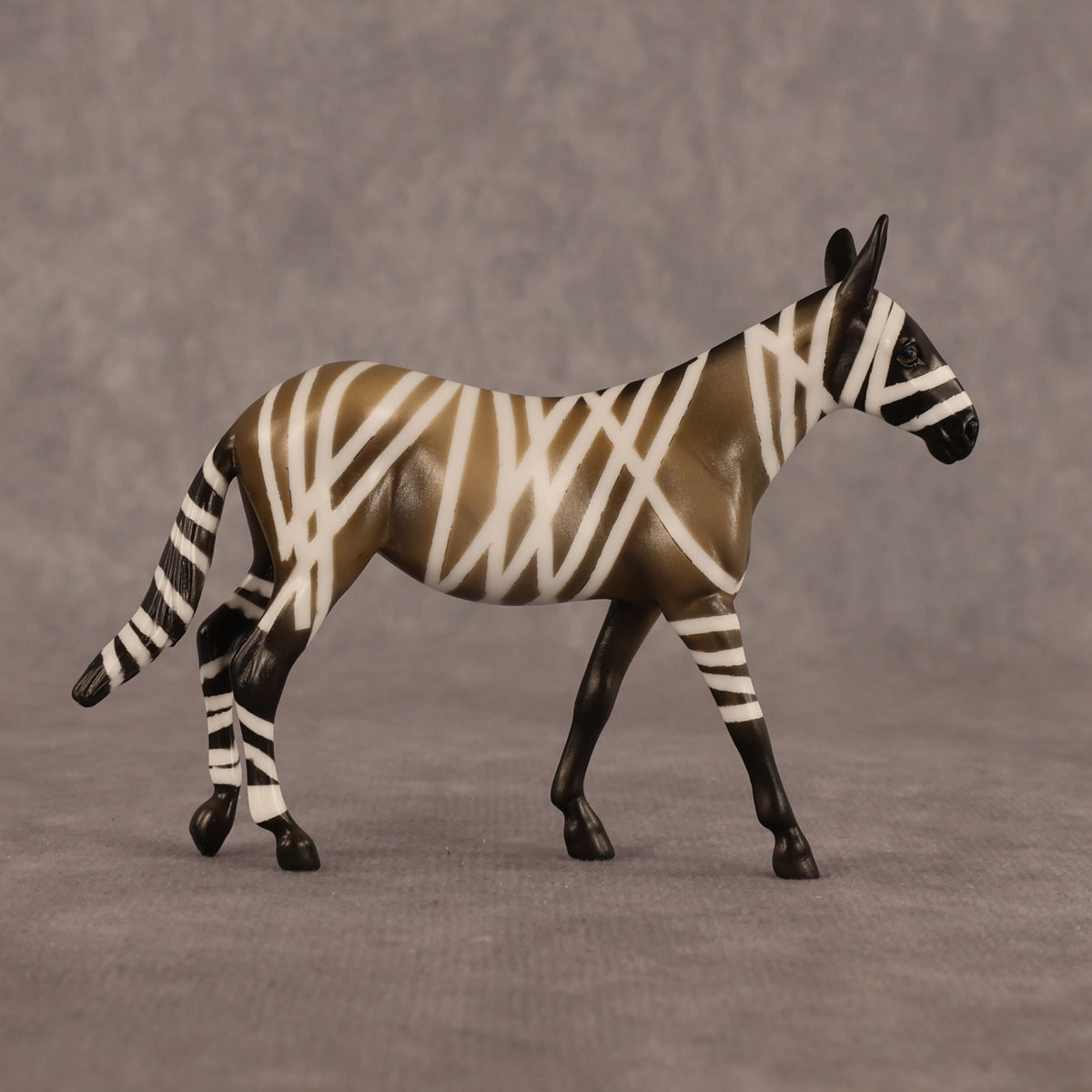 Qebui OOAK Chip Mule by Enrique Duarte WC26