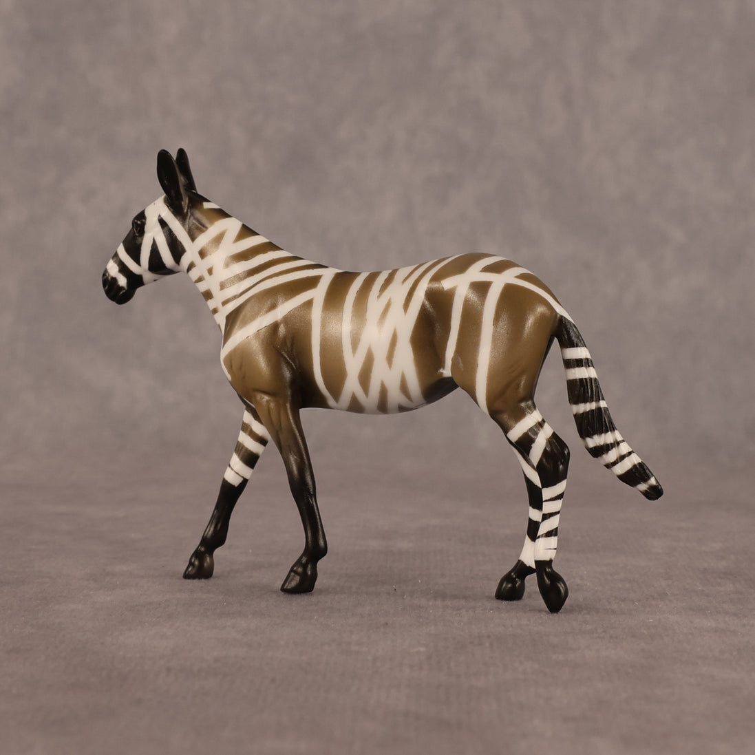 Qebui OOAK Chip Mule by Enrique Duarte WC26
