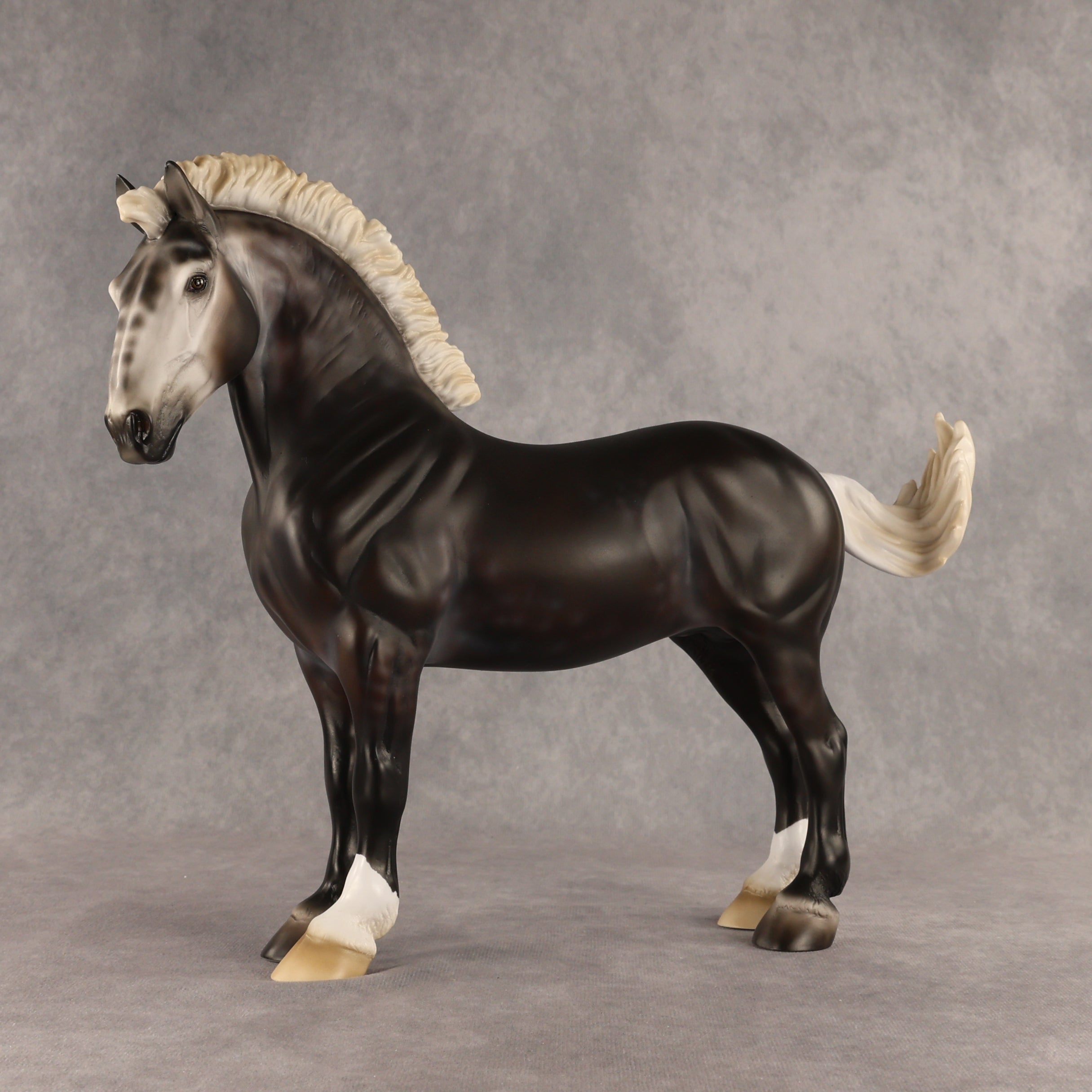 Raiden LE-15 FCM Standing Drafter by Ashley Palmer & Melanie Miller  EL26