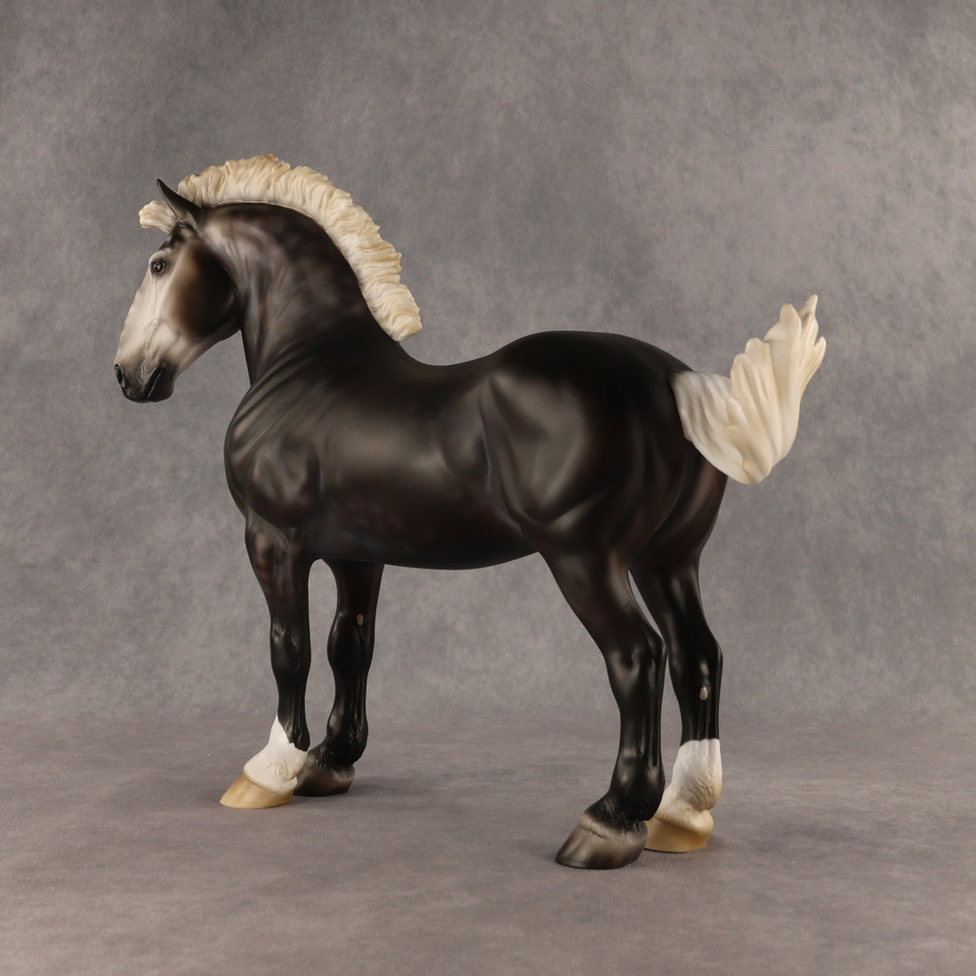 Raiden LE-15 FCM Standing Drafter by Ashley Palmer & Melanie Miller  EL26