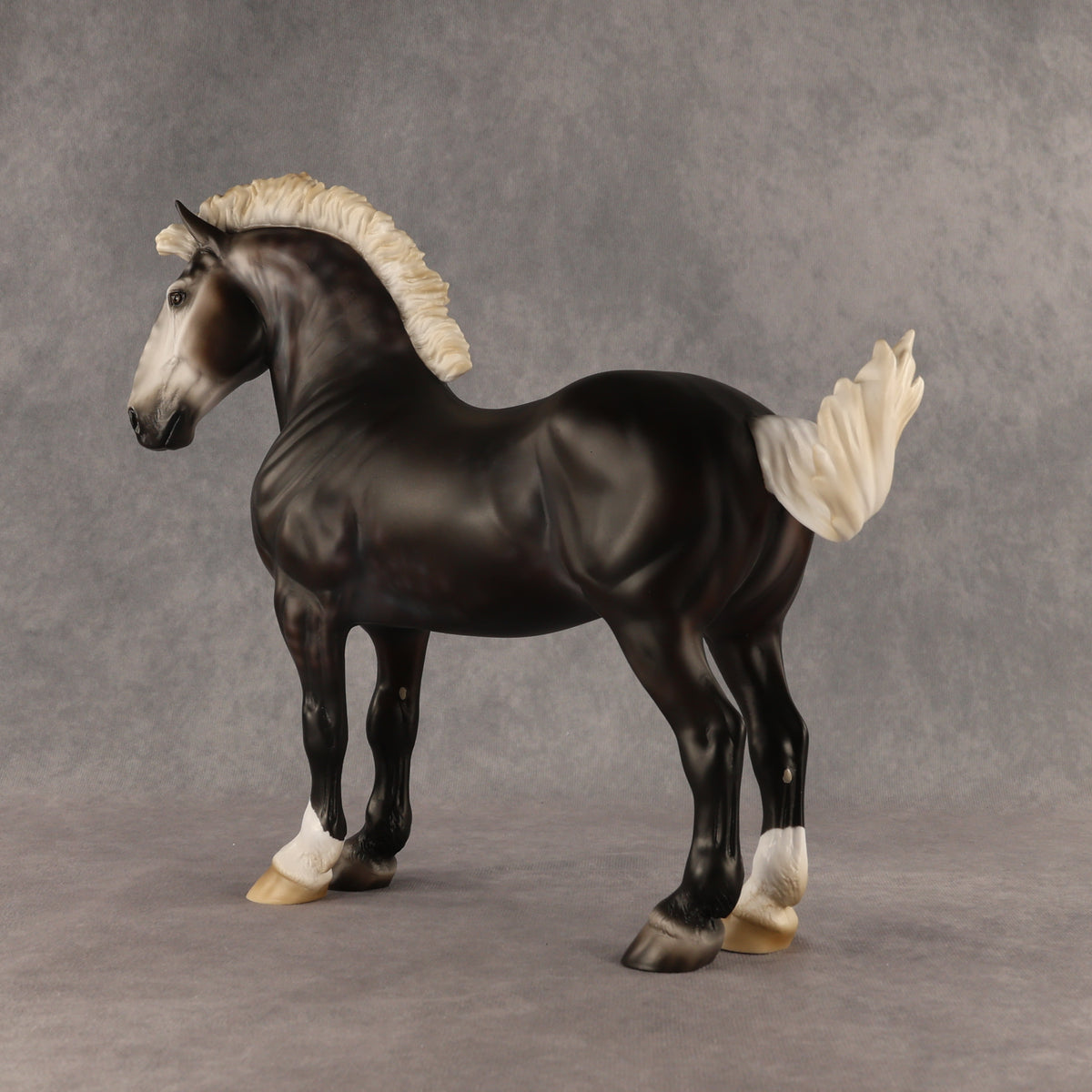 Raiden LE-15 FCM Standing Drafter by Ashley Palmer & Melanie Miller  EL26