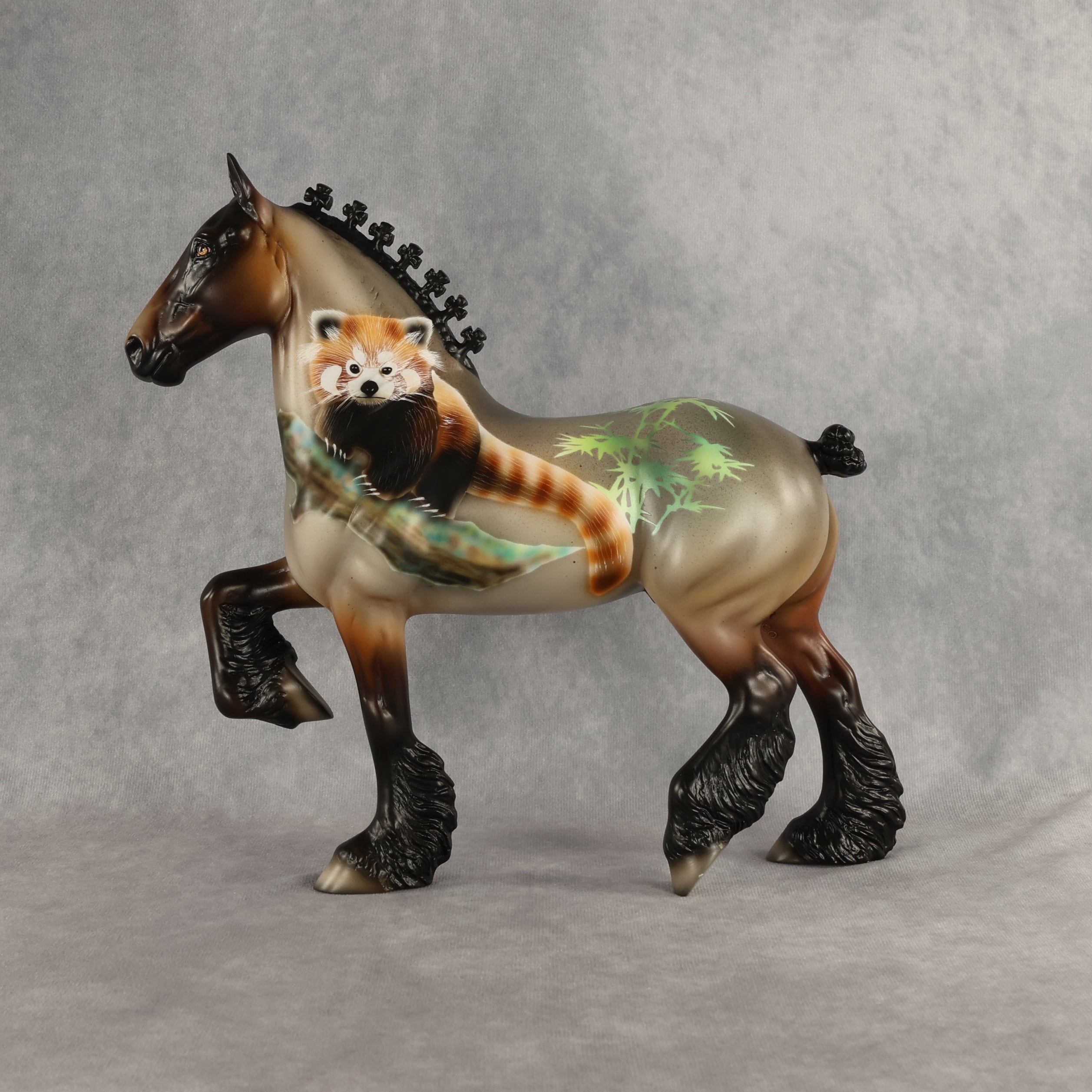 Red Panda LE-5 Trotting Drafter by Enrique Duarte ES26