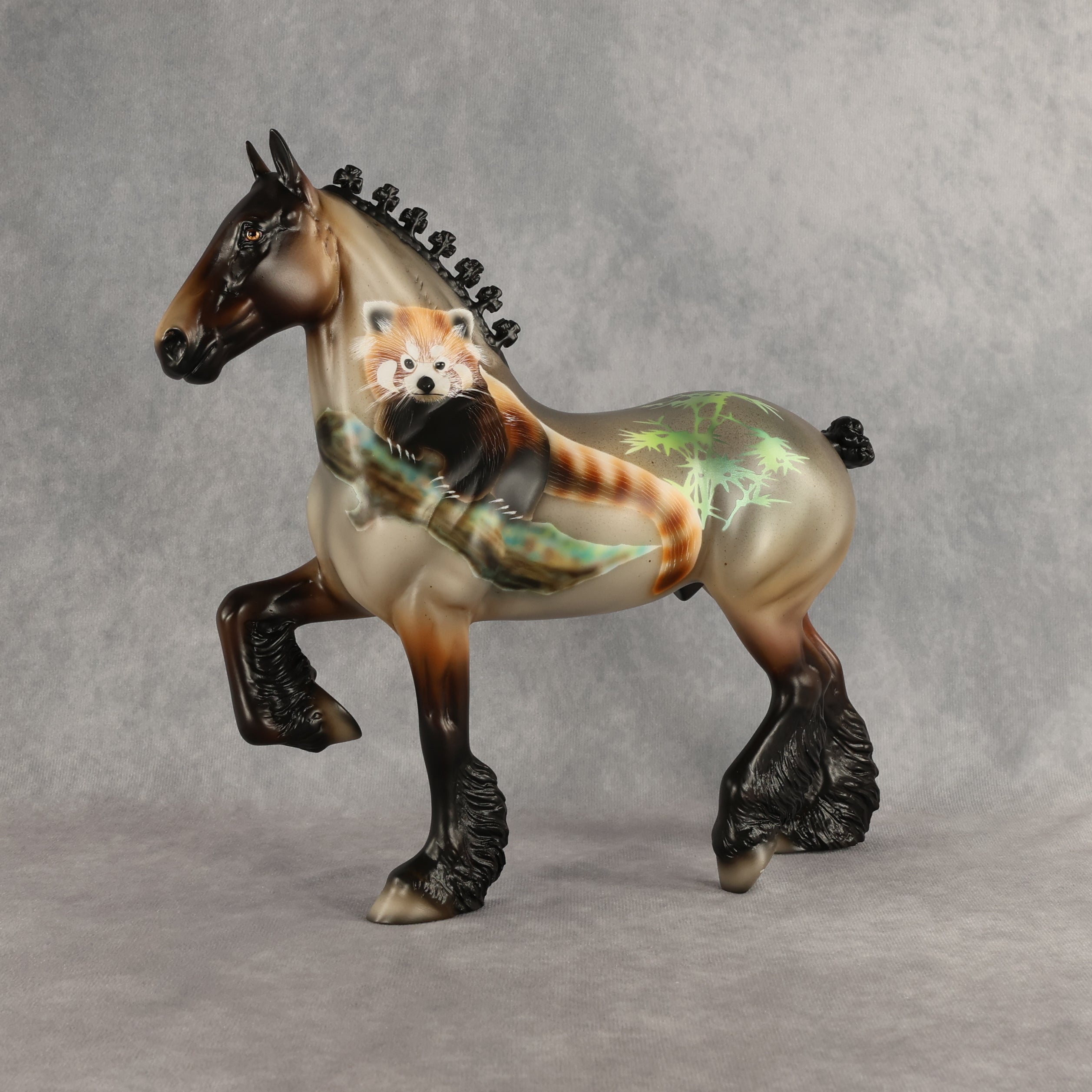 Red Panda LE-5 Trotting Drafter by Enrique Duarte ES26