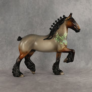 Red Panda LE-5 Trotting Drafter by Enrique Duarte ES26