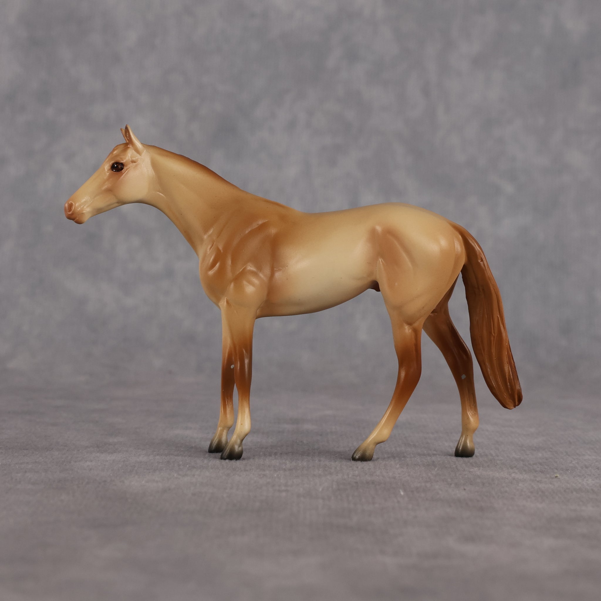 Richman LE-5 Chip Thoroughbred by Anna Rieck July $99 Chips