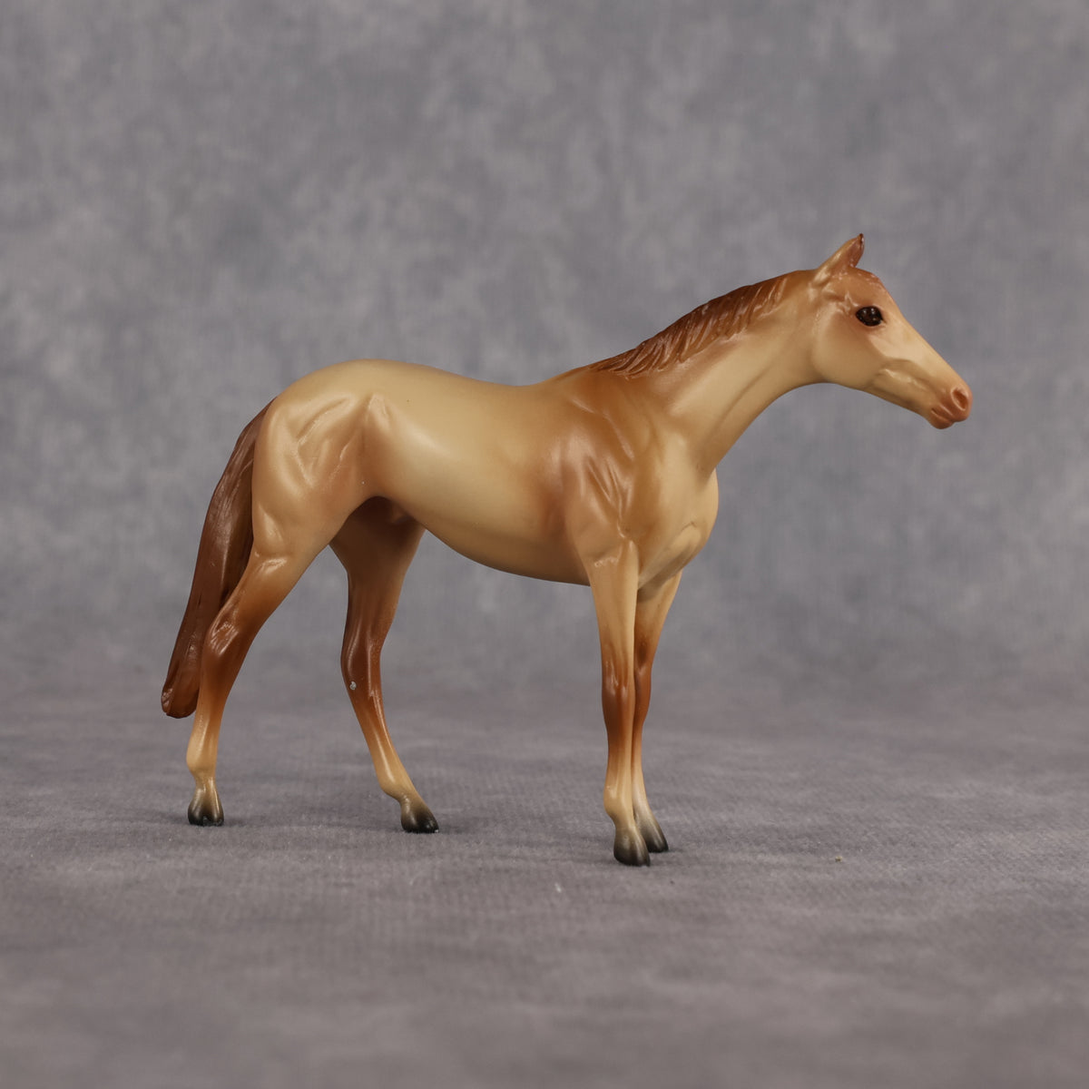 Richman LE-5 Chip Thoroughbred by Anna Rieck July $99 Chips