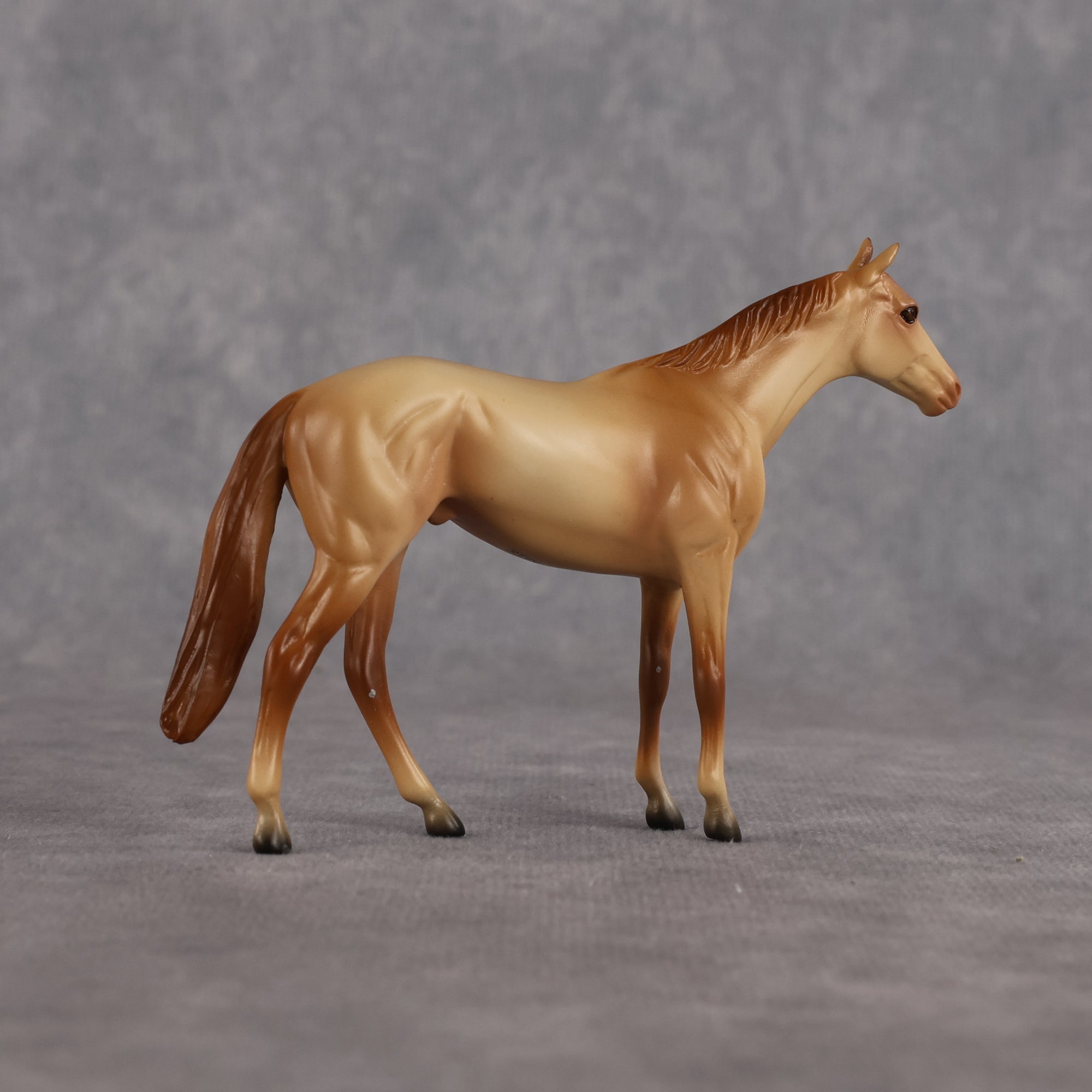 Richman LE-5 Chip Thoroughbred by Anna Rieck July $99 Chips