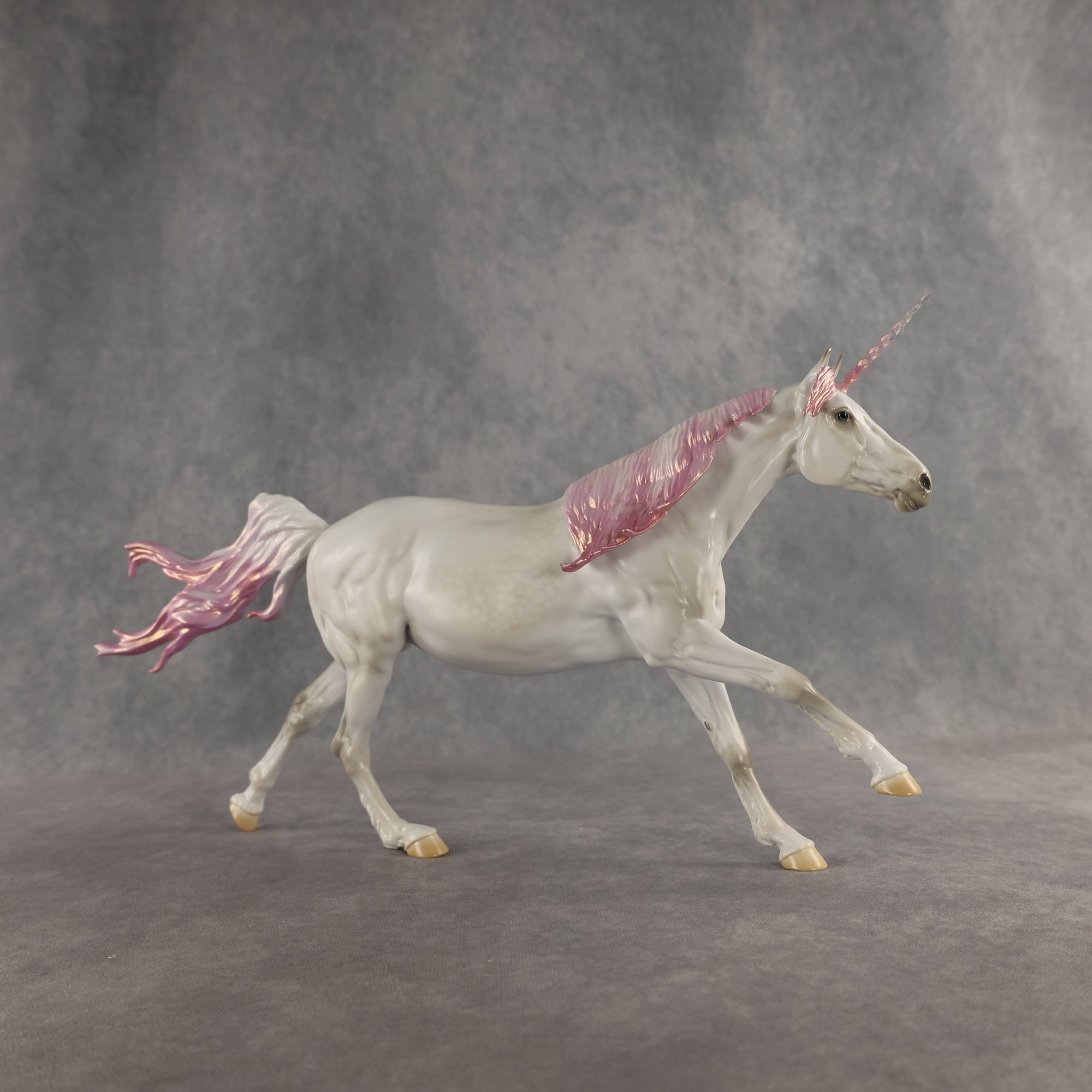 April Special Design-A-Horse FCM Pimento SDAH26