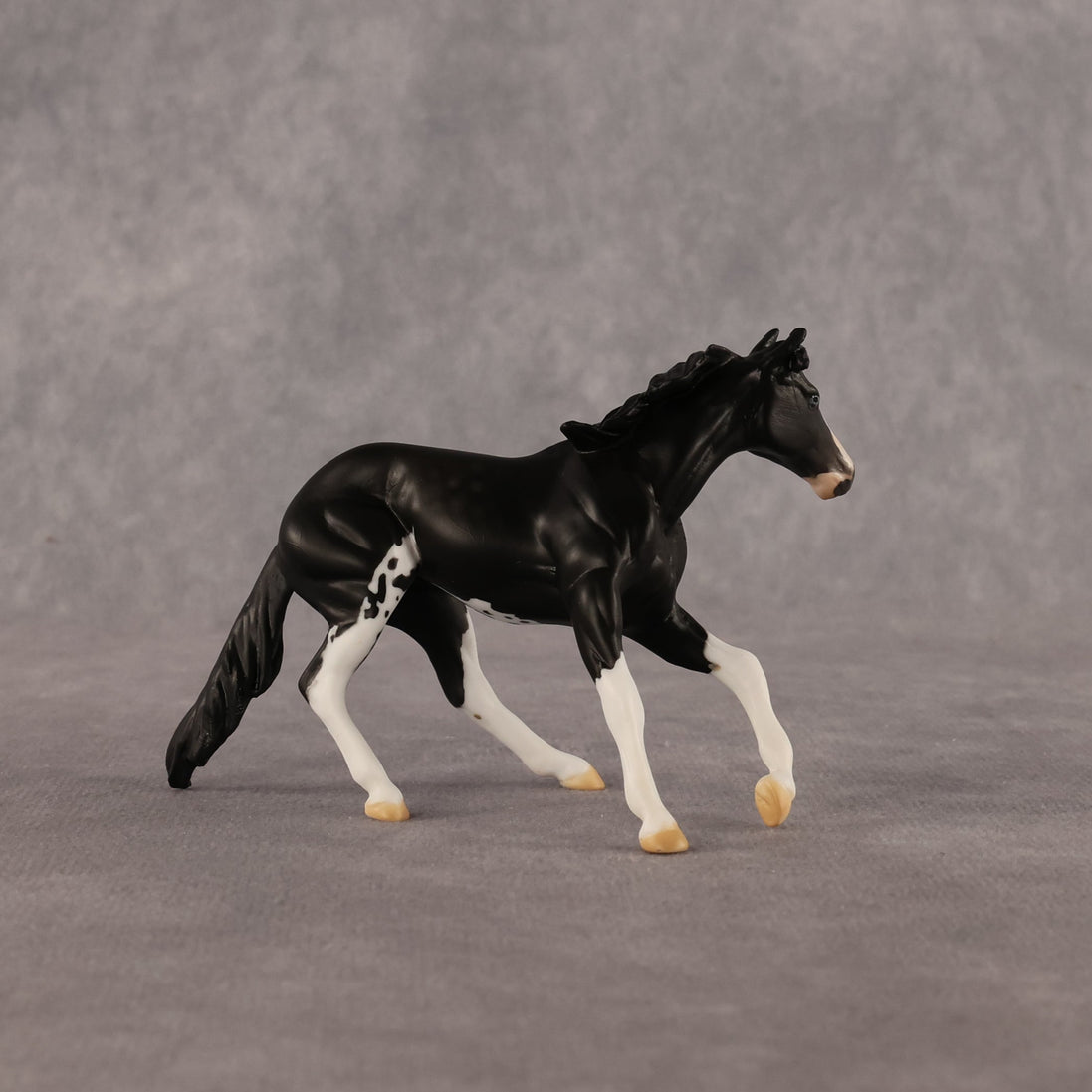 Runaway Daisy OOAK Chip Cutting Horse by Anna Rieck LHS26