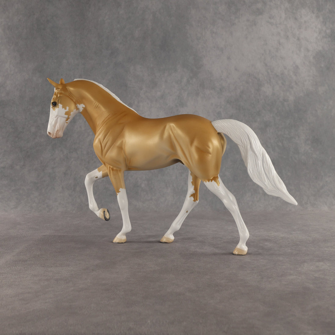 Sandals OOAK Tennessee Walker by Ellen Robbins SHCF26