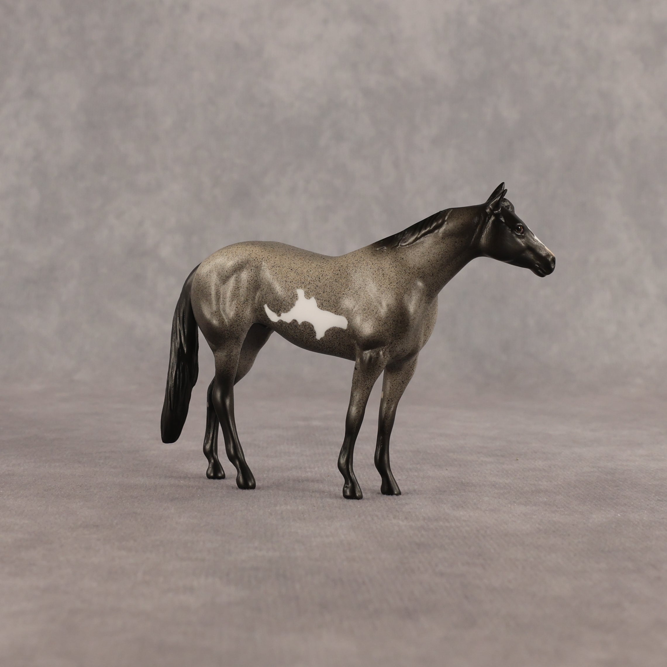 Scatter OOAK Chip Stock Horse by Dawn Quick EQ26