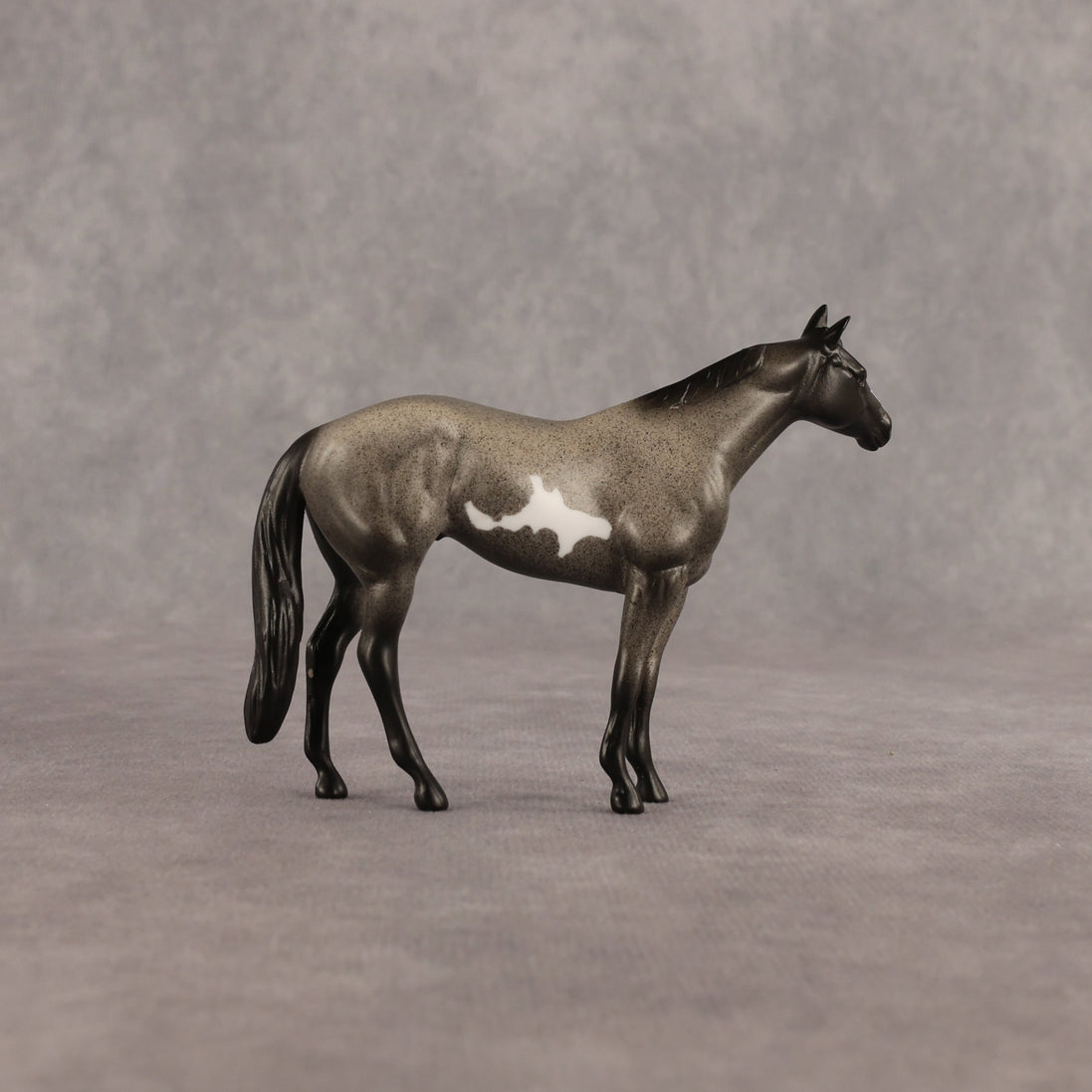 Scatter OOAK Chip Stock Horse by Dawn Quick EQ26