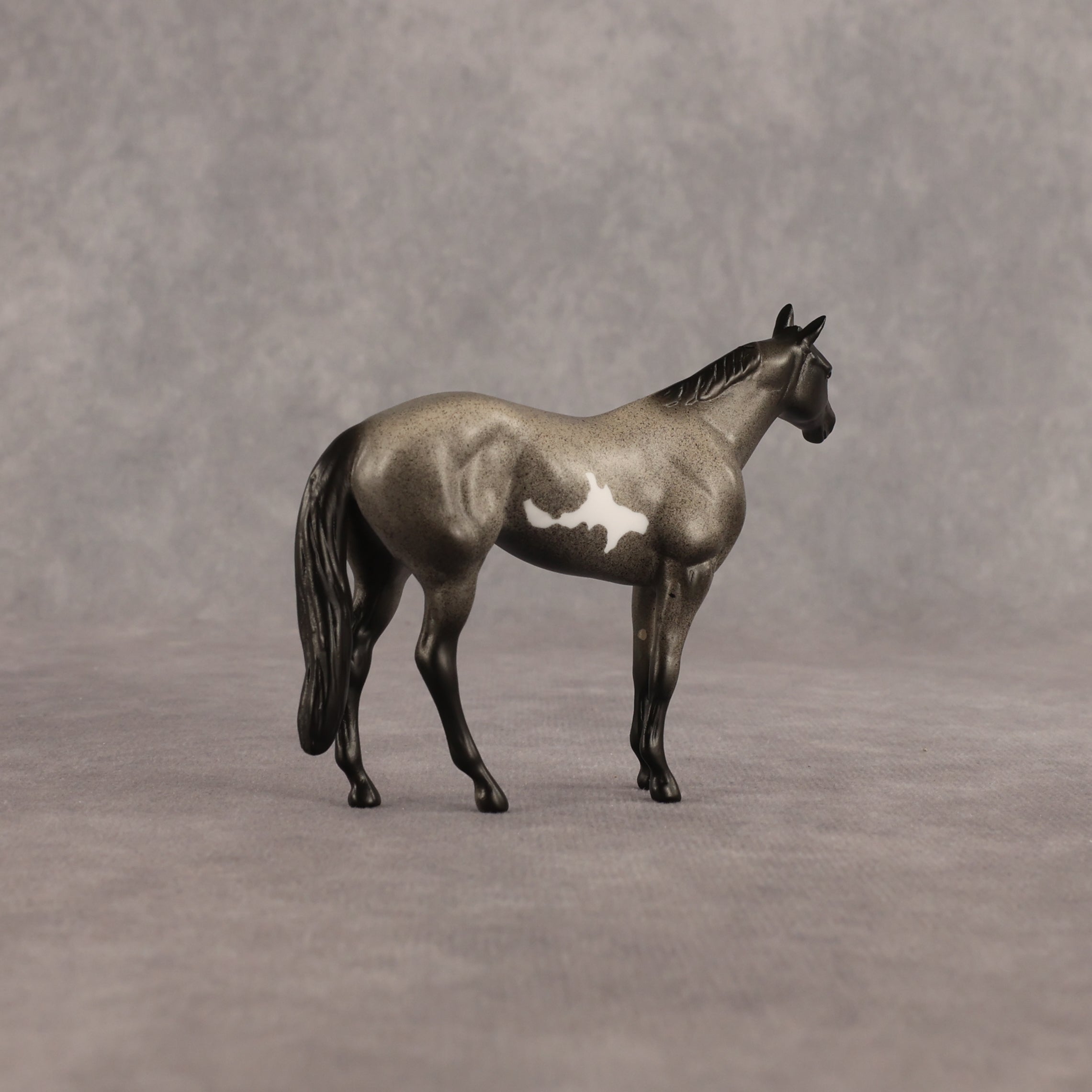 Scatter OOAK Chip Stock Horse by Dawn Quick EQ26