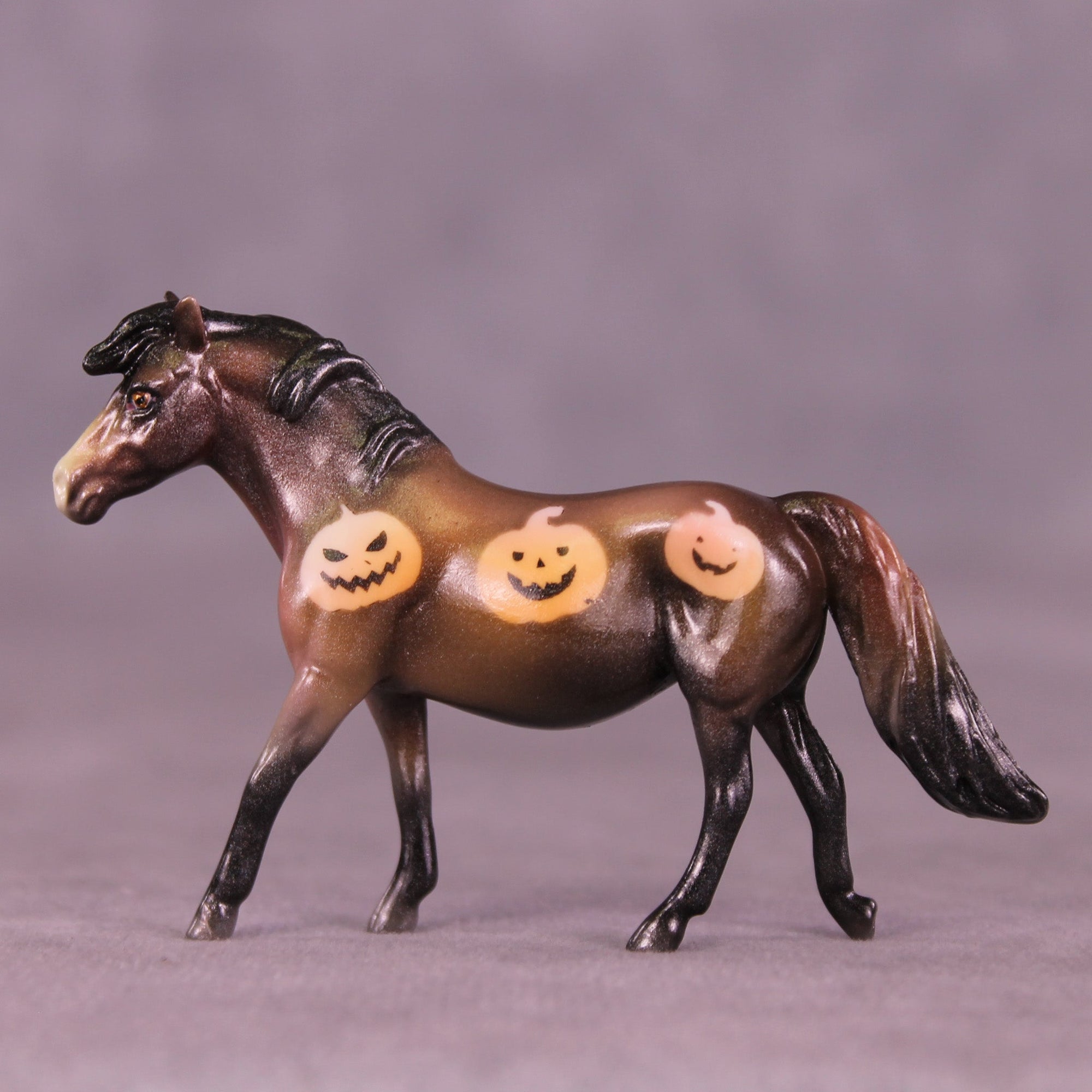 Smiling Pumpkins OOAK Chip Pony by Kike (Enrique) Duarte MM25 Group C