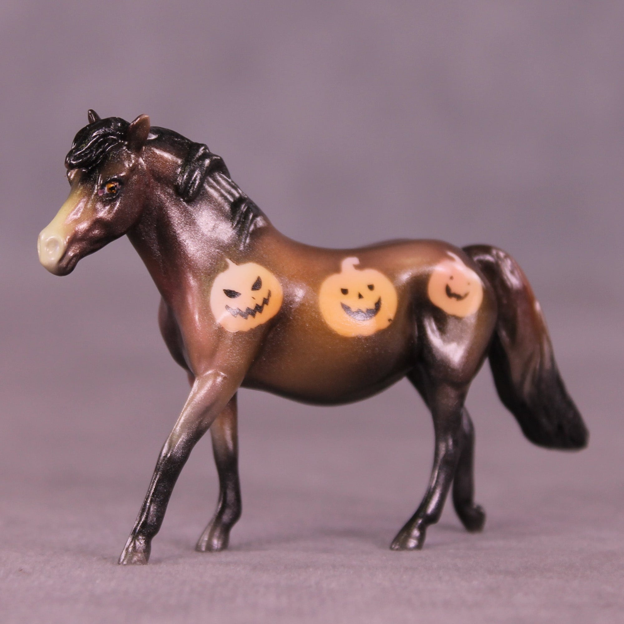 Smiling Pumpkins OOAK Chip Pony by Kike (Enrique) Duarte MM25 Group C