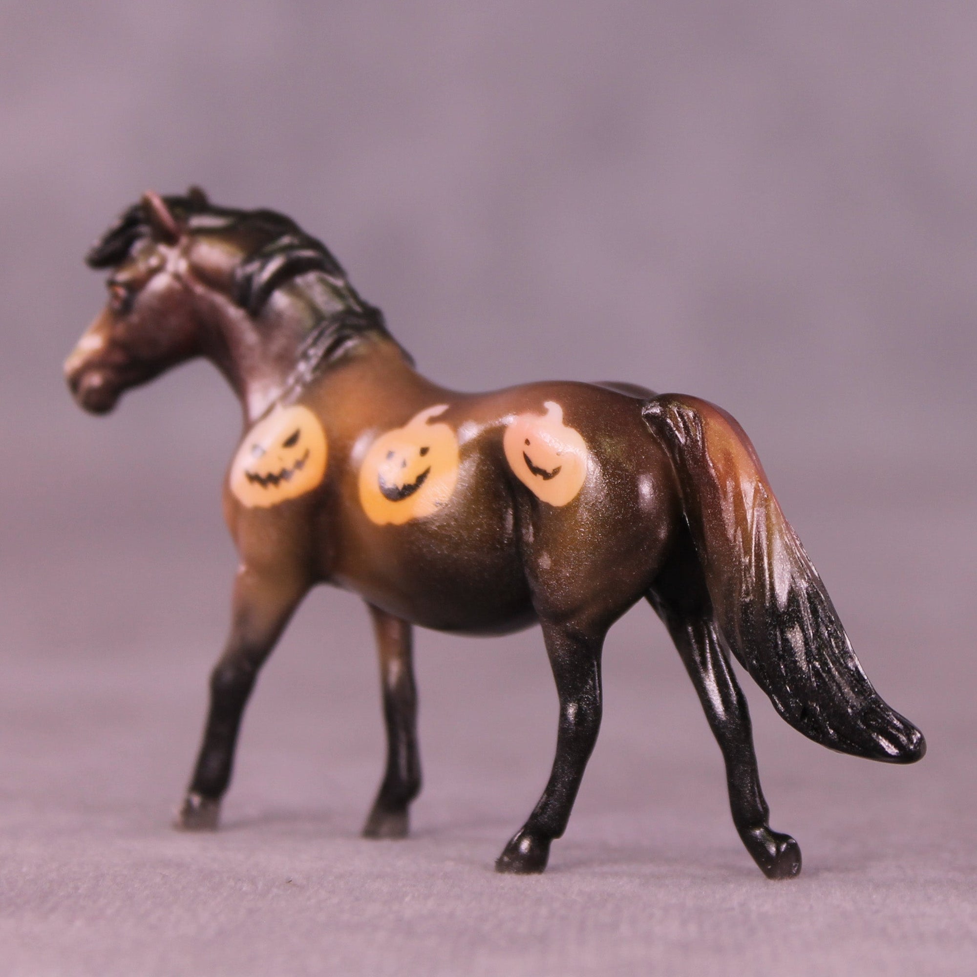 Smiling Pumpkins OOAK Chip Pony by Kike (Enrique) Duarte MM25 Group C