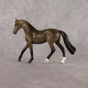 Socialite LE-10 Chip Warmblood by Anna Rieck LHS26