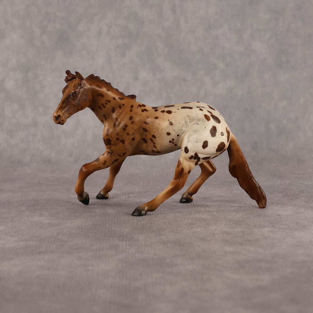 Speedy Sue OOAK Chip Cutting Horse by Anna Rieck LHS26