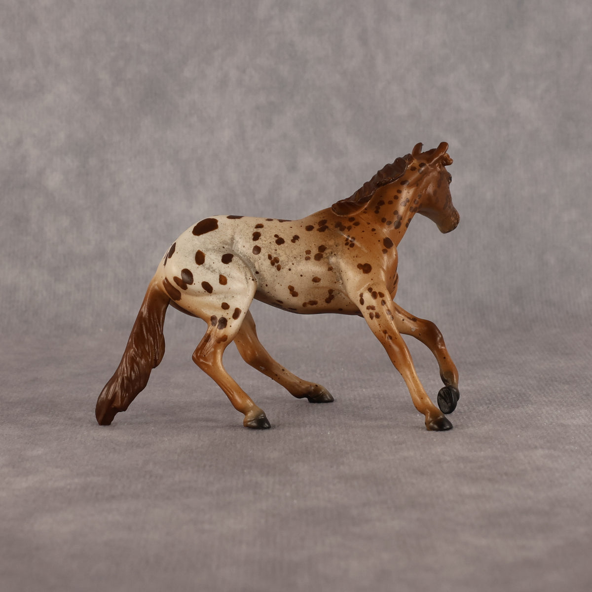 Speedy Sue OOAK Chip Cutting Horse by Anna Rieck LHS26
