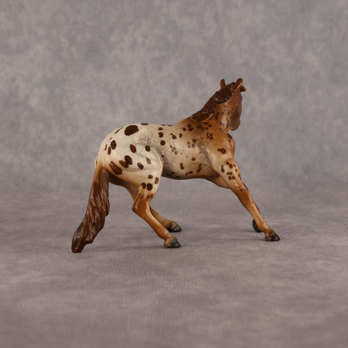 Speedy Sue OOAK Chip Cutting Horse by Anna Rieck LHS26