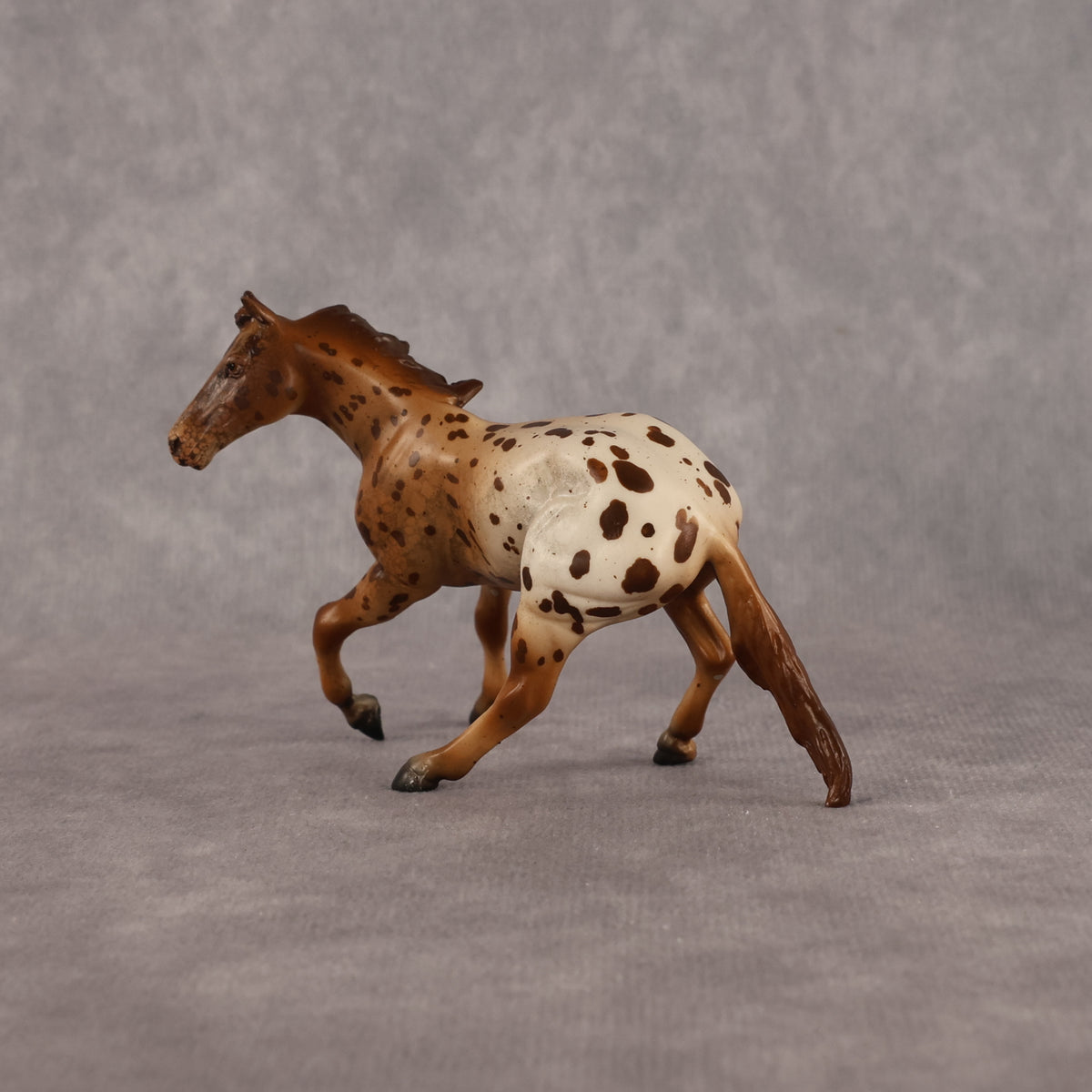 Speedy Sue OOAK Chip Cutting Horse by Anna Rieck LHS26