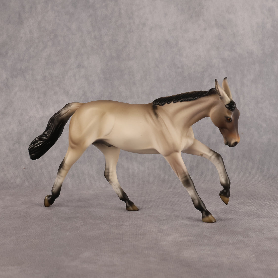 Spock LE-10 Pebble Stock Horse by Ellen Robbins LHS26