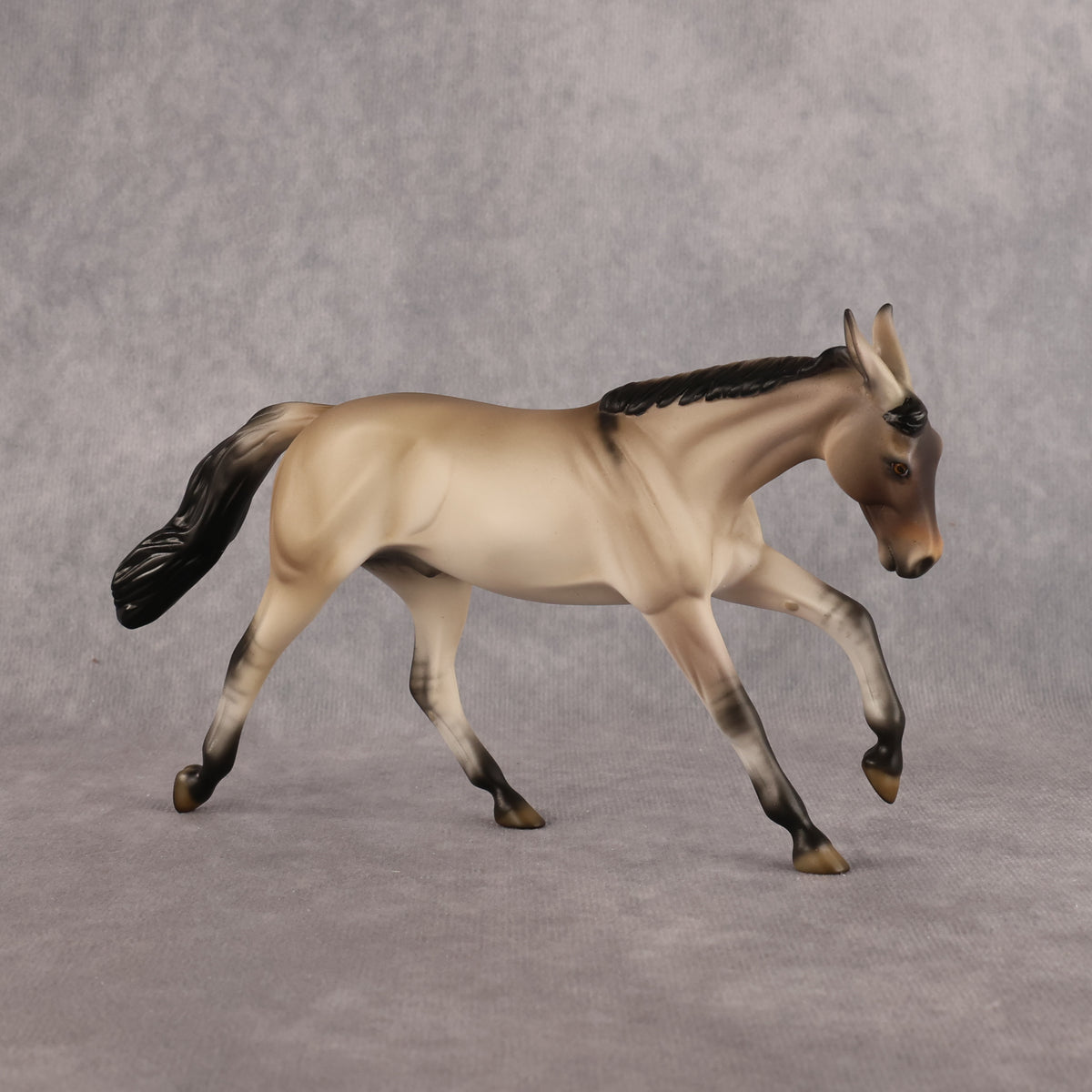 Spock LE-10 Pebble Stock Horse by Ellen Robbins LHS26