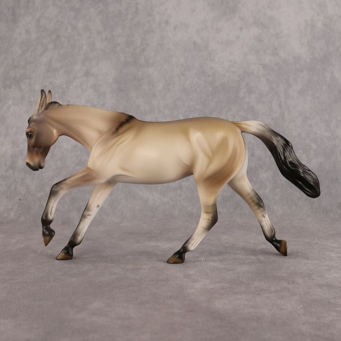 Spock LE-10 Pebble Stock Horse by Ellen Robbins LHS26