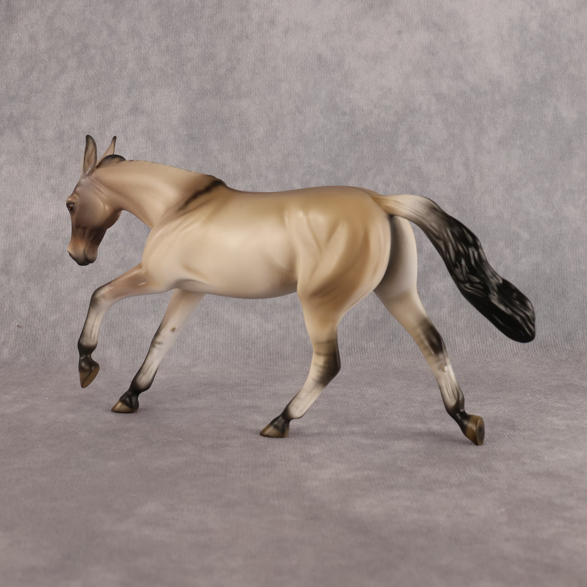 Spock LE-10 Pebble Stock Horse by Ellen Robbins LHS26