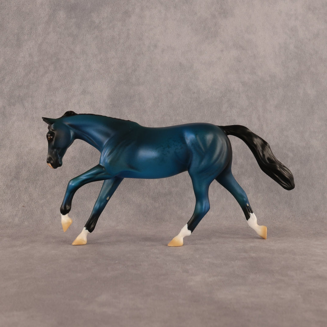 Still Night OOAK Pebble Stock Horse by Alex Fortman LHS26