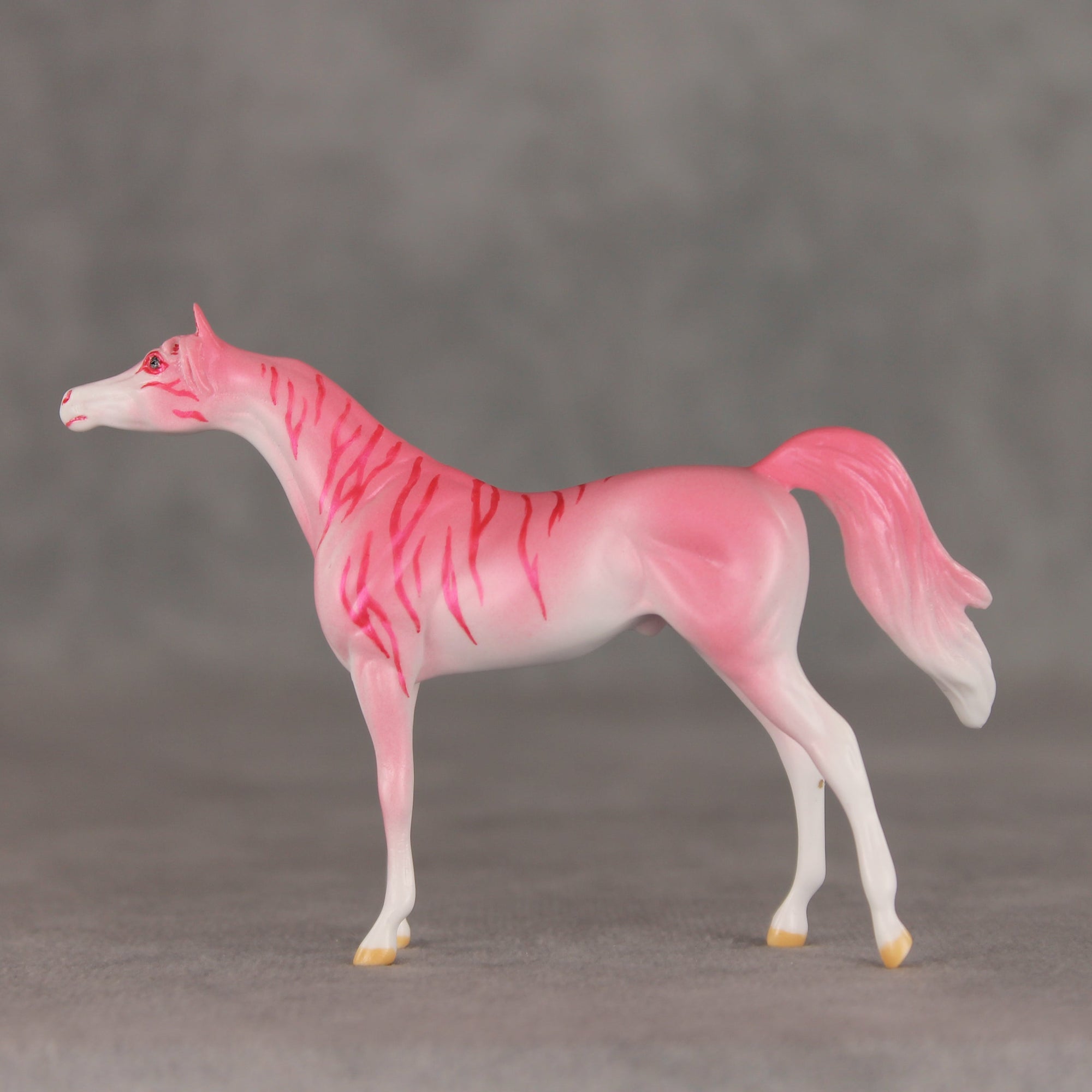 Strawberry Ripple OOAK Chip Arabian by Jess Hamill VV26