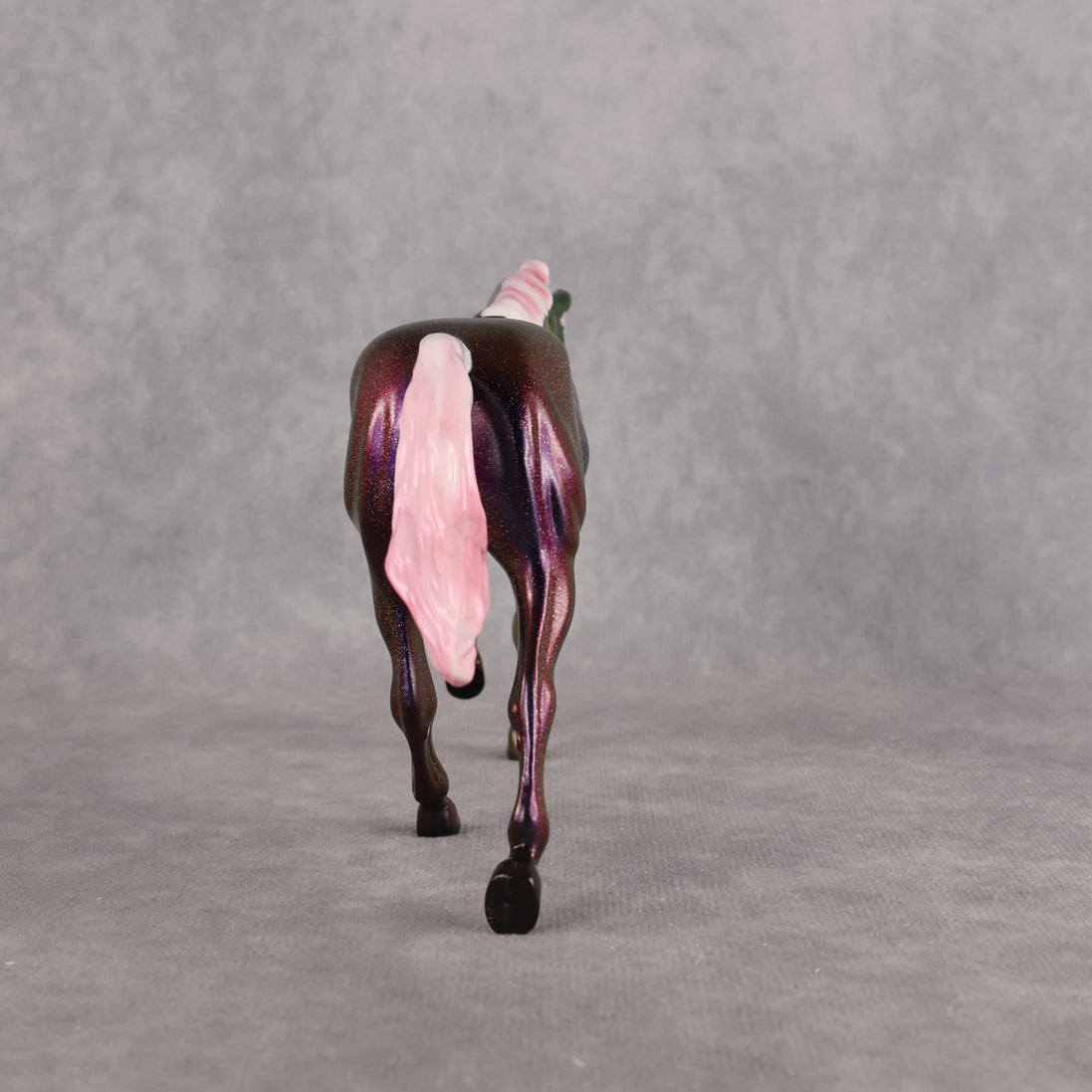 TEST Swatchley Pebble Stock Horse by Erin Corbett SS0926