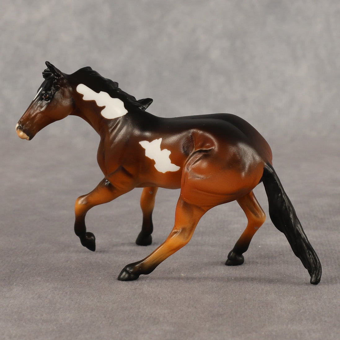 Thank the Academy OOAK Chip Cutting Horse by Alex Fortman EQ26