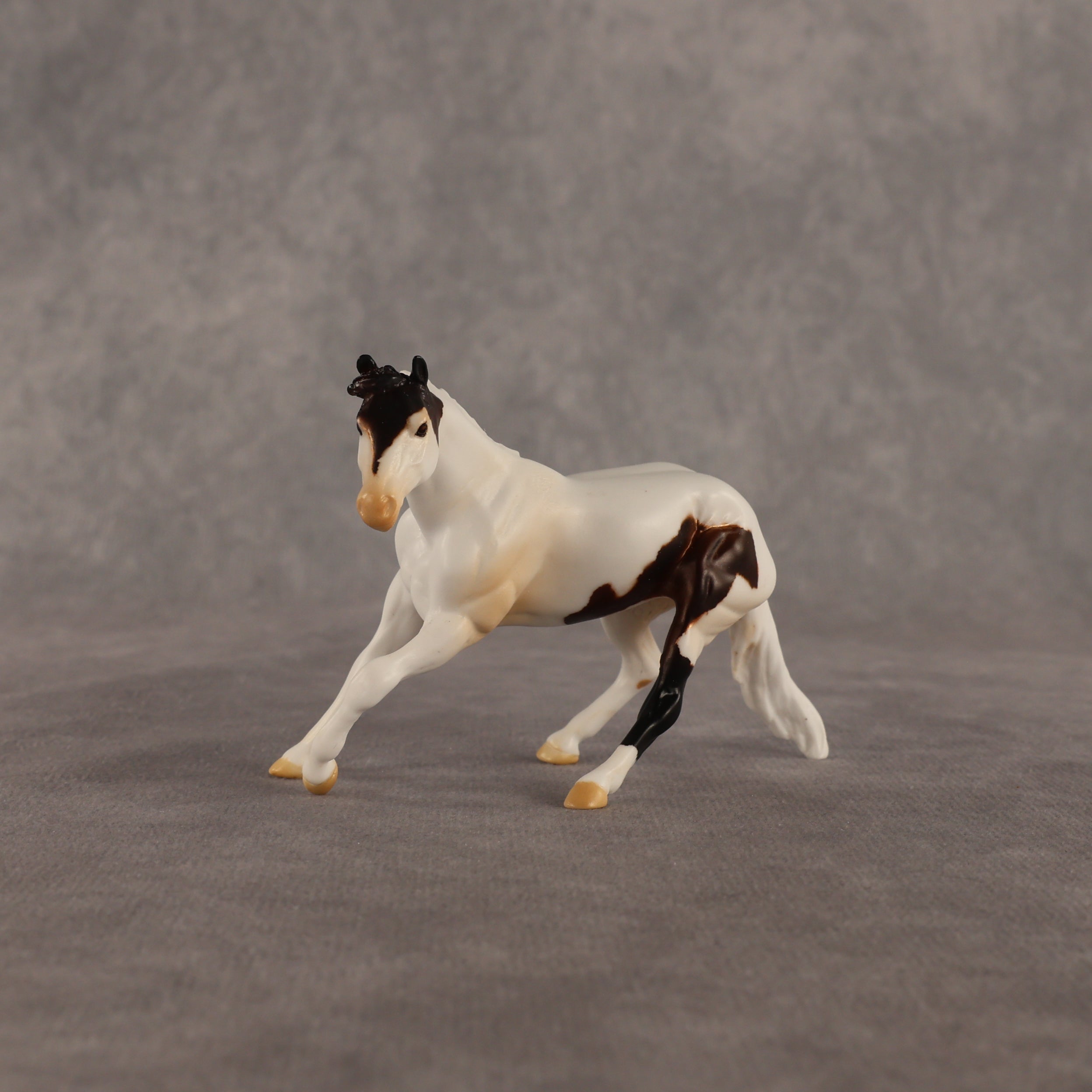 Thing 1 OOAK Chip Cutting Horse by Anna Rieck EQ26