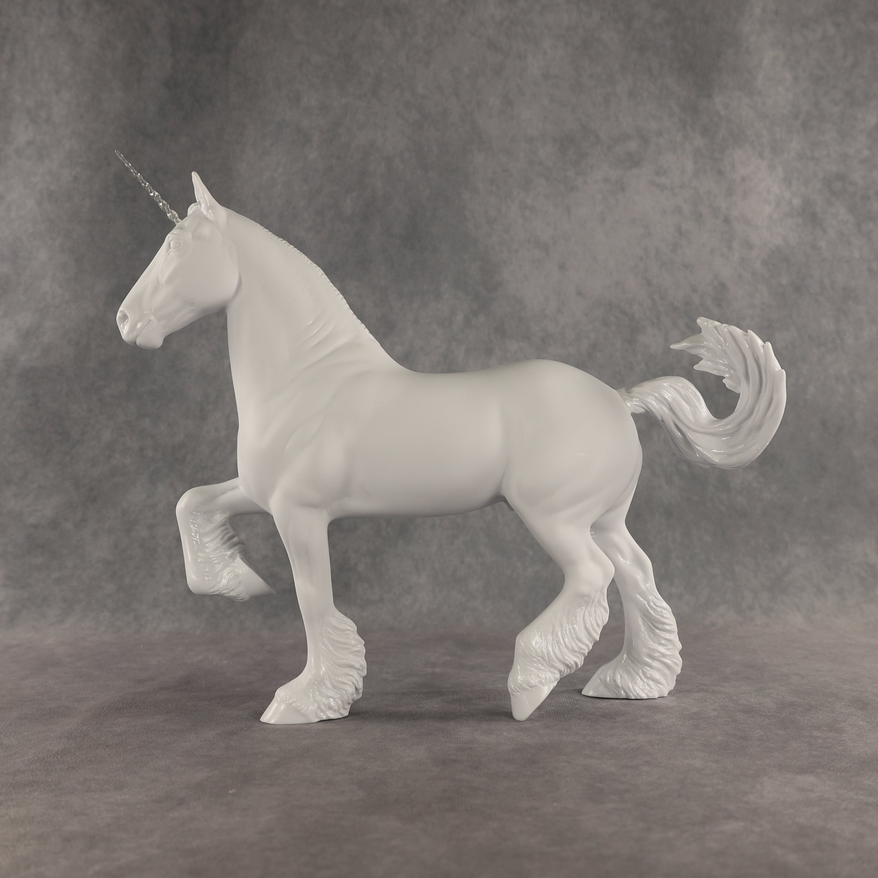 April Special Design-A-Horse FCM Trotting Drafter SDAH26