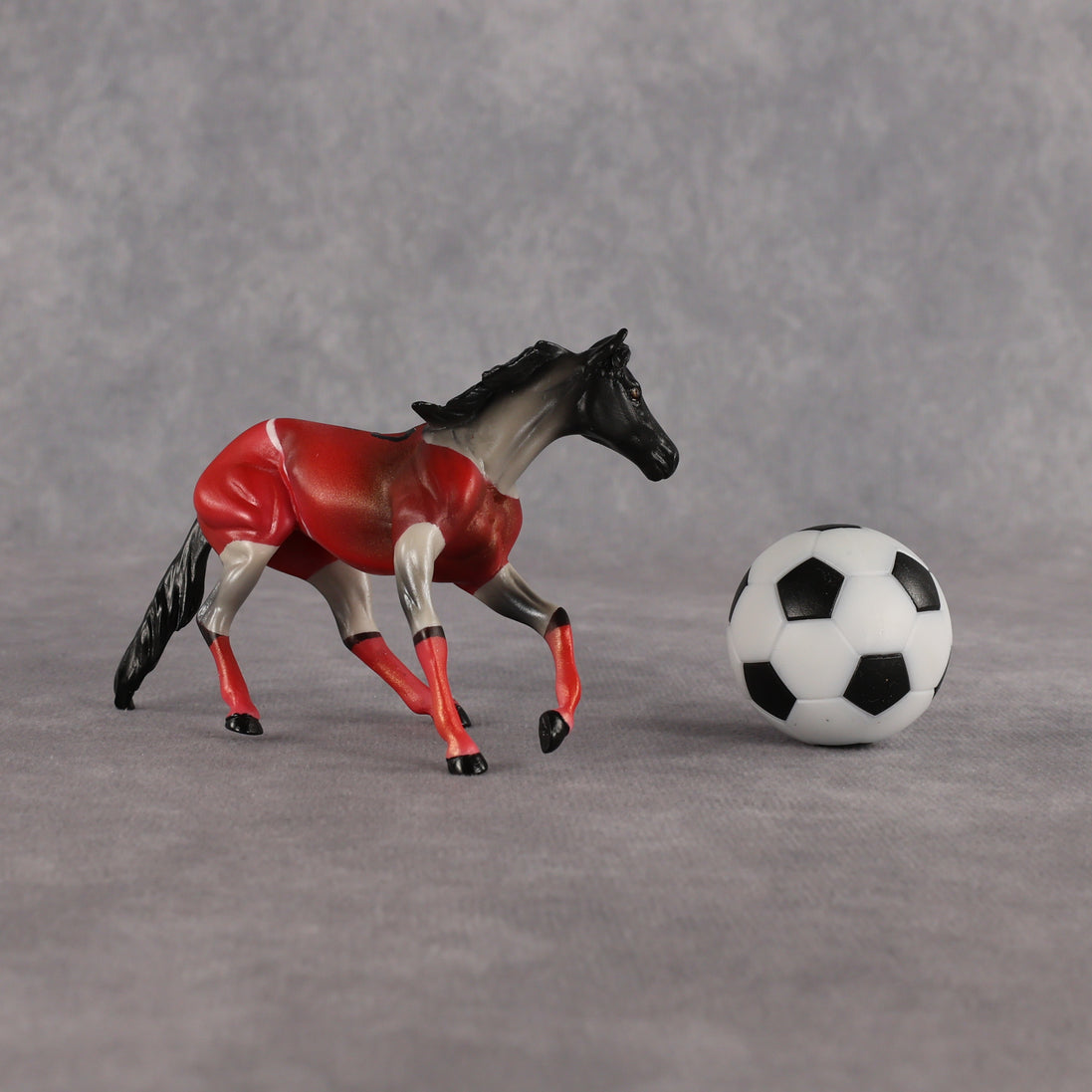 Tunisia OOAK Chip Cutting Horse by Enrique Duarte SCD26
