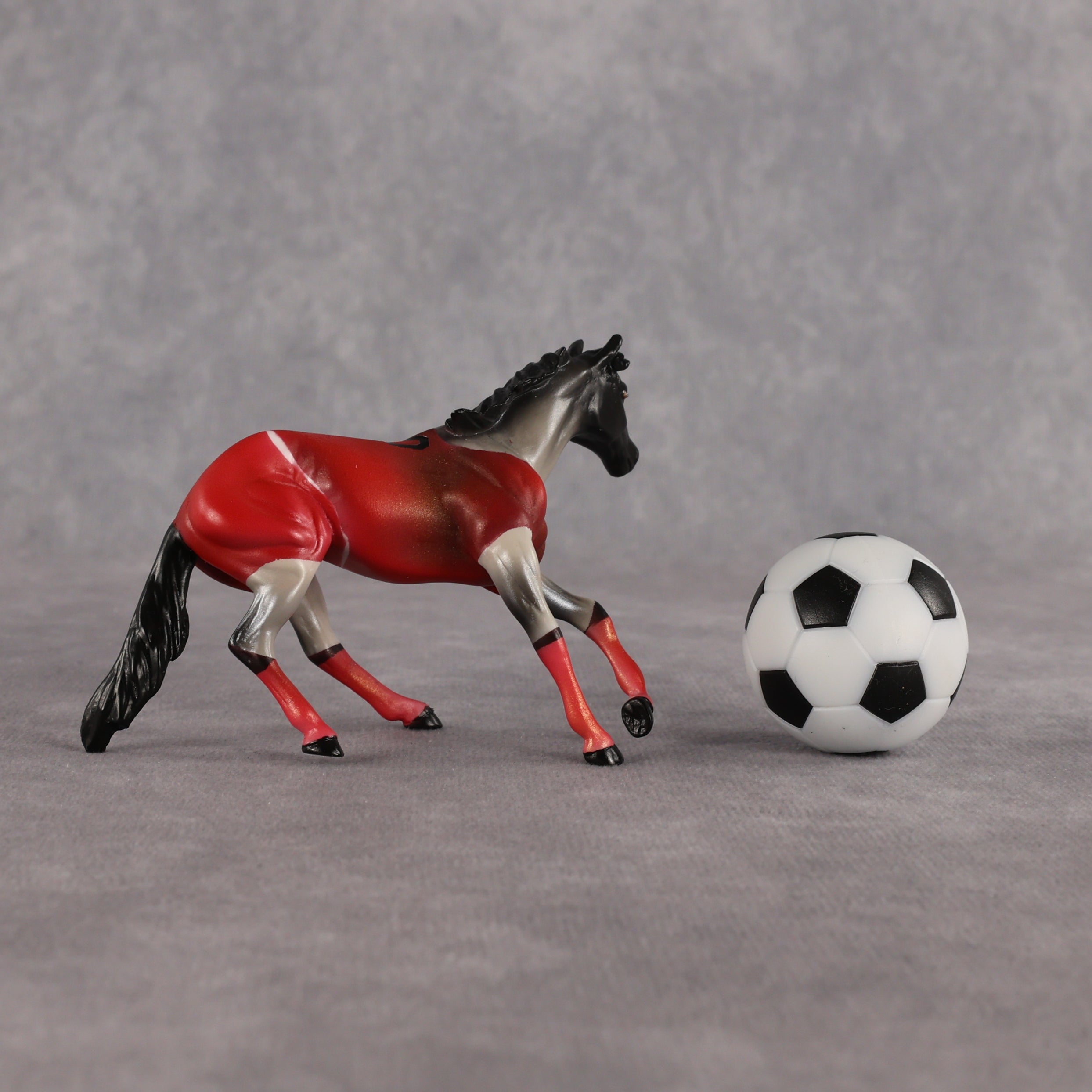 Tunisia OOAK Chip Cutting Horse by Enrique Duarte SCD26