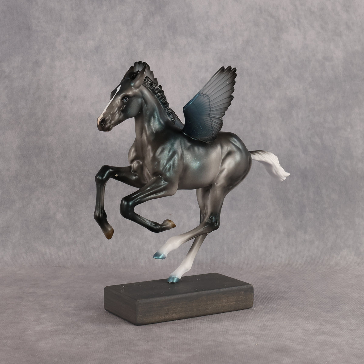 Twister LE-7 EFCM Pimento by Ashley Palmer EL26