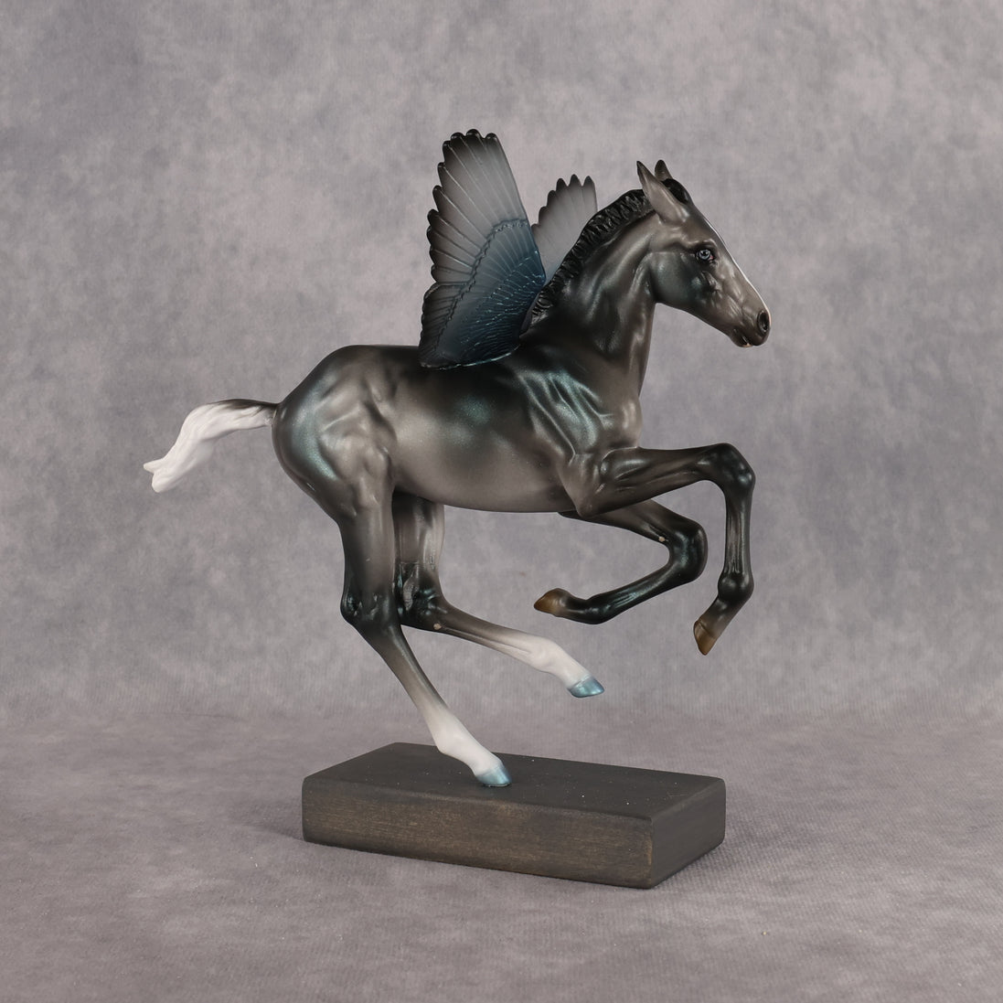 Twister LE-7 EFCM Pimento by Ashley Palmer EL26