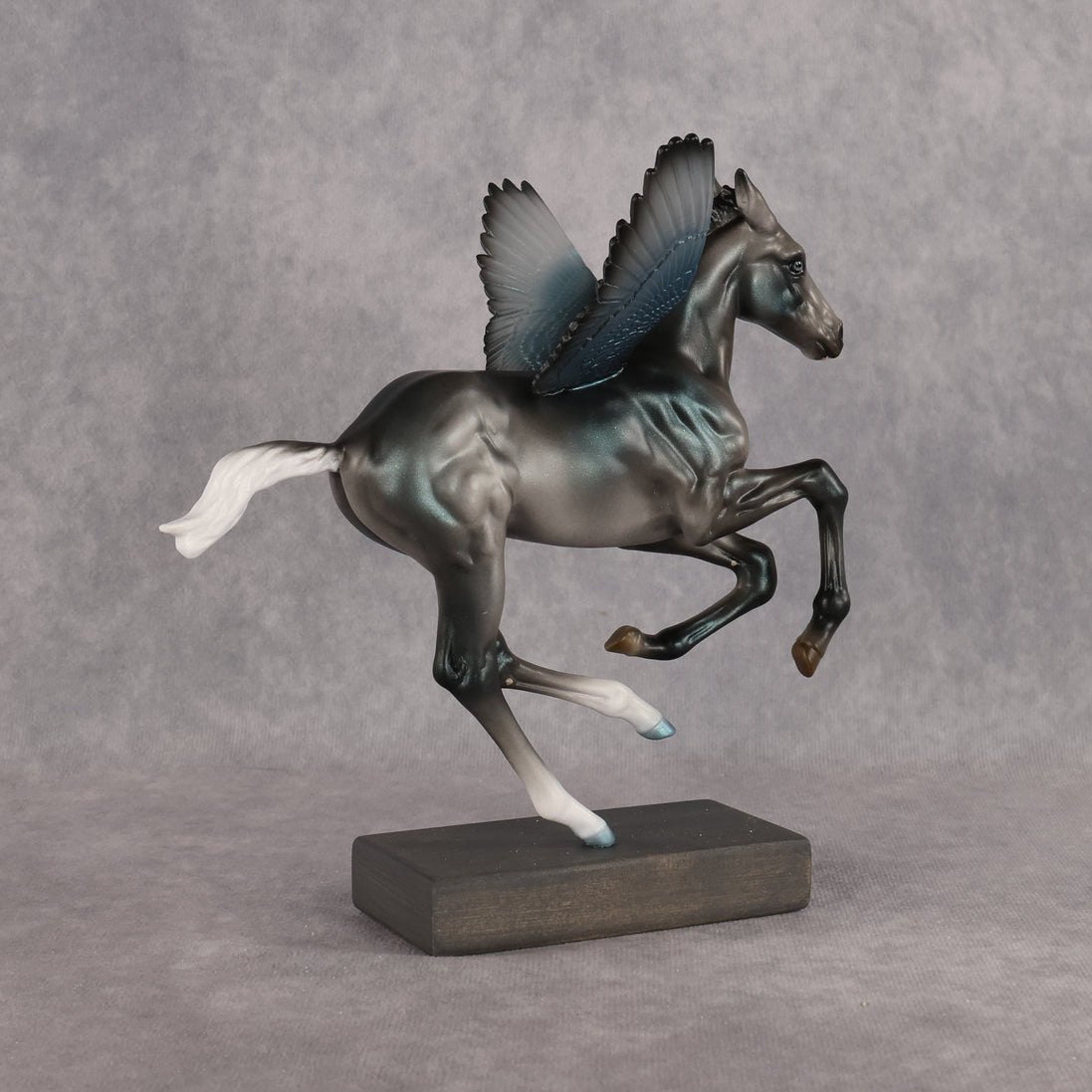 Twister LE-7 EFCM Pimento by Ashley Palmer EL26