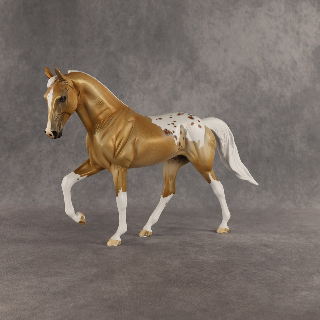 Unintentional Orb OOAK Tennessee Walker by Dawn Quick SHCF26